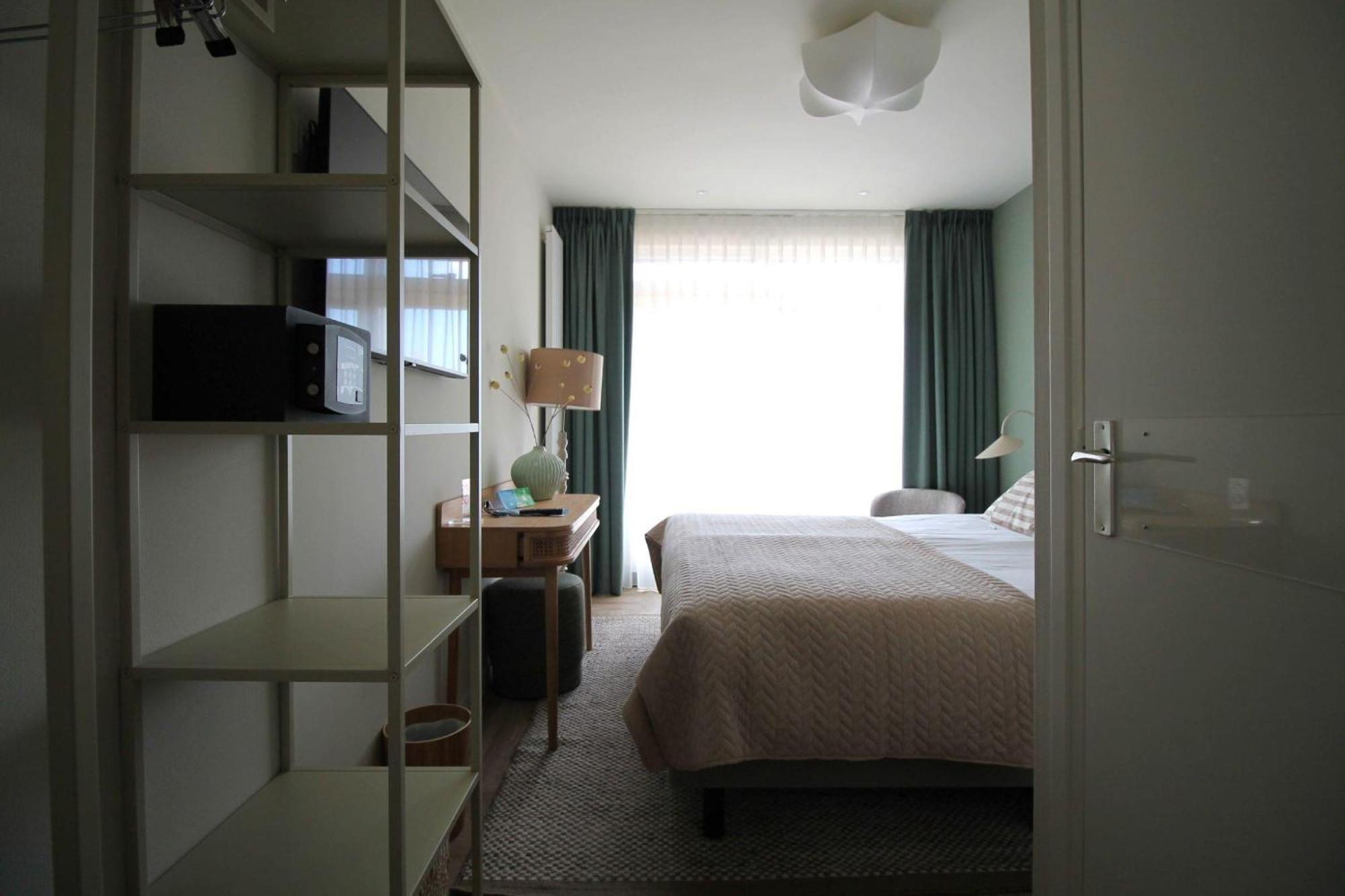 Comfort Double Room Walk Shower Non-Smoking