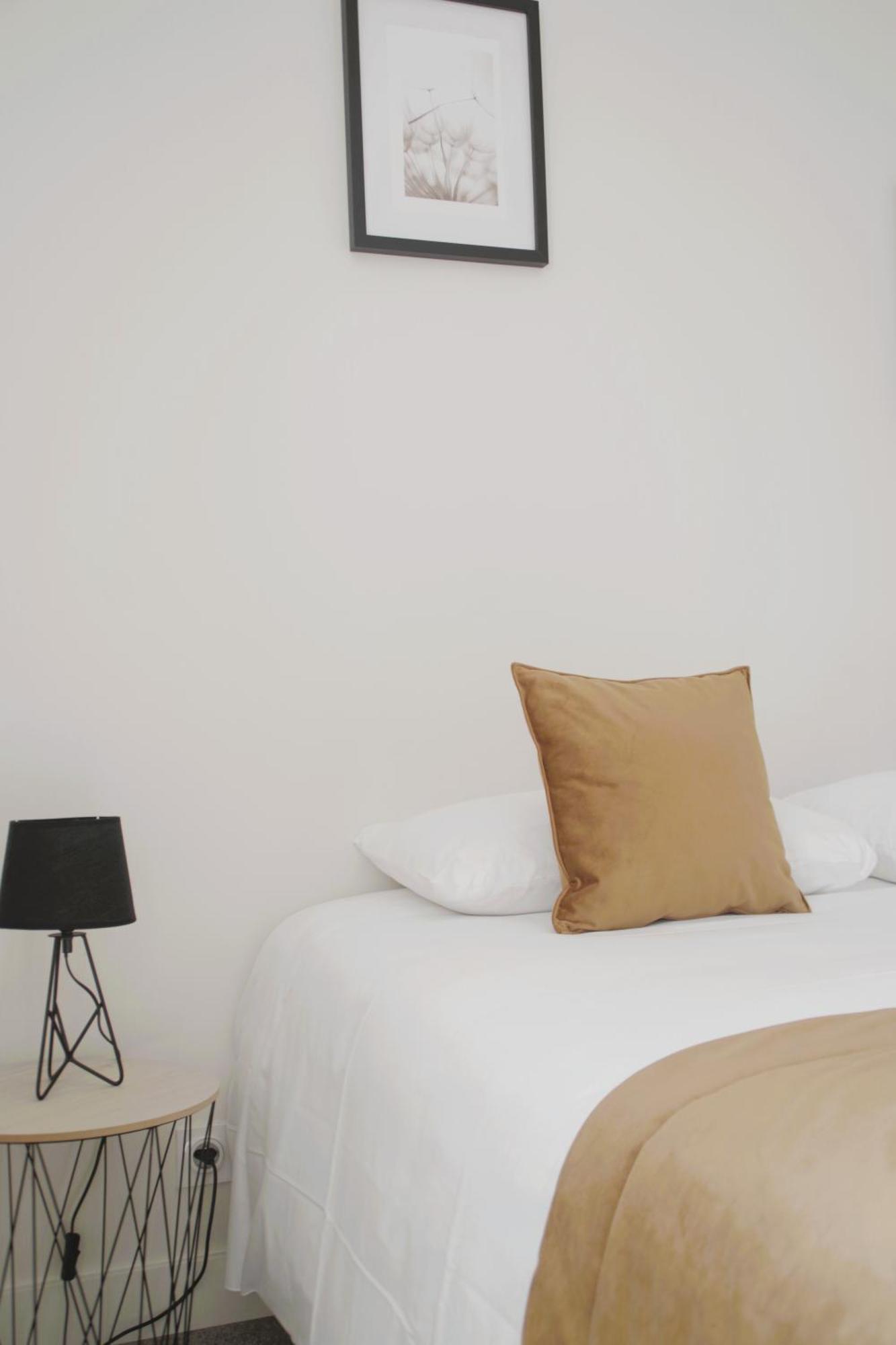 Queen Room Partial Sea View