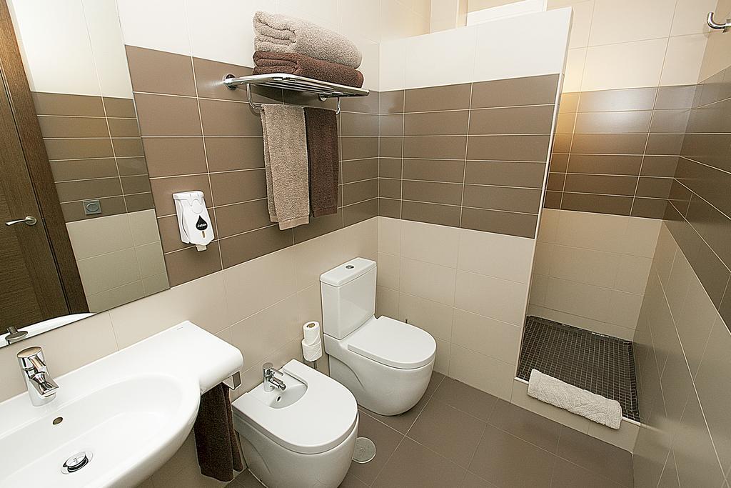 Single Room,417152352:JPEG