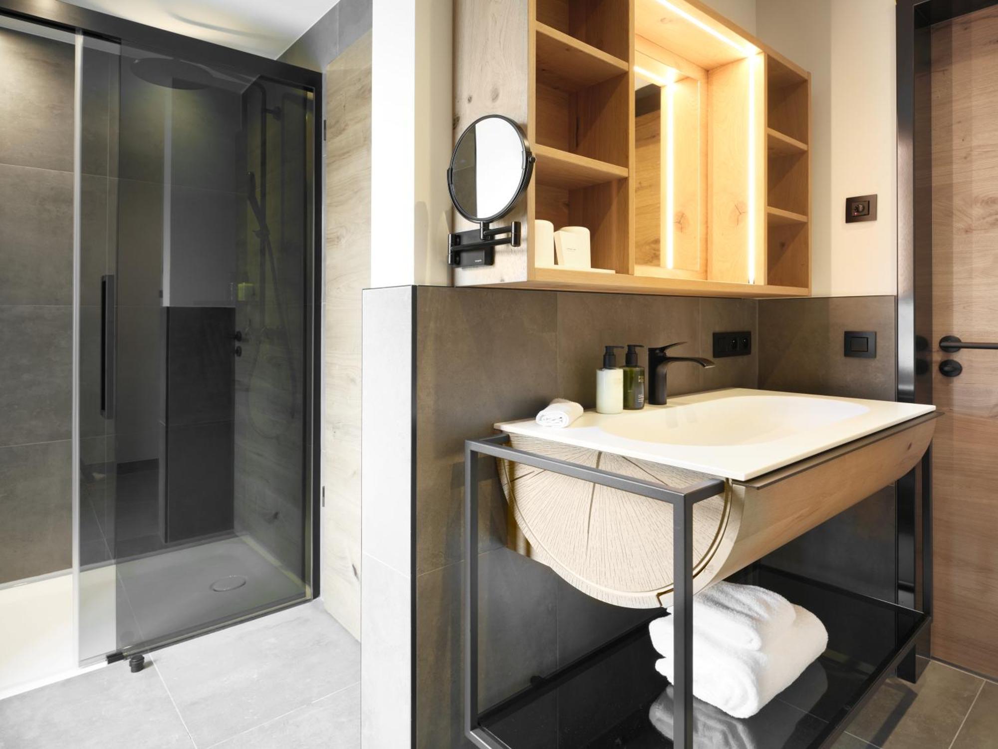 Double Room Balcony Annex