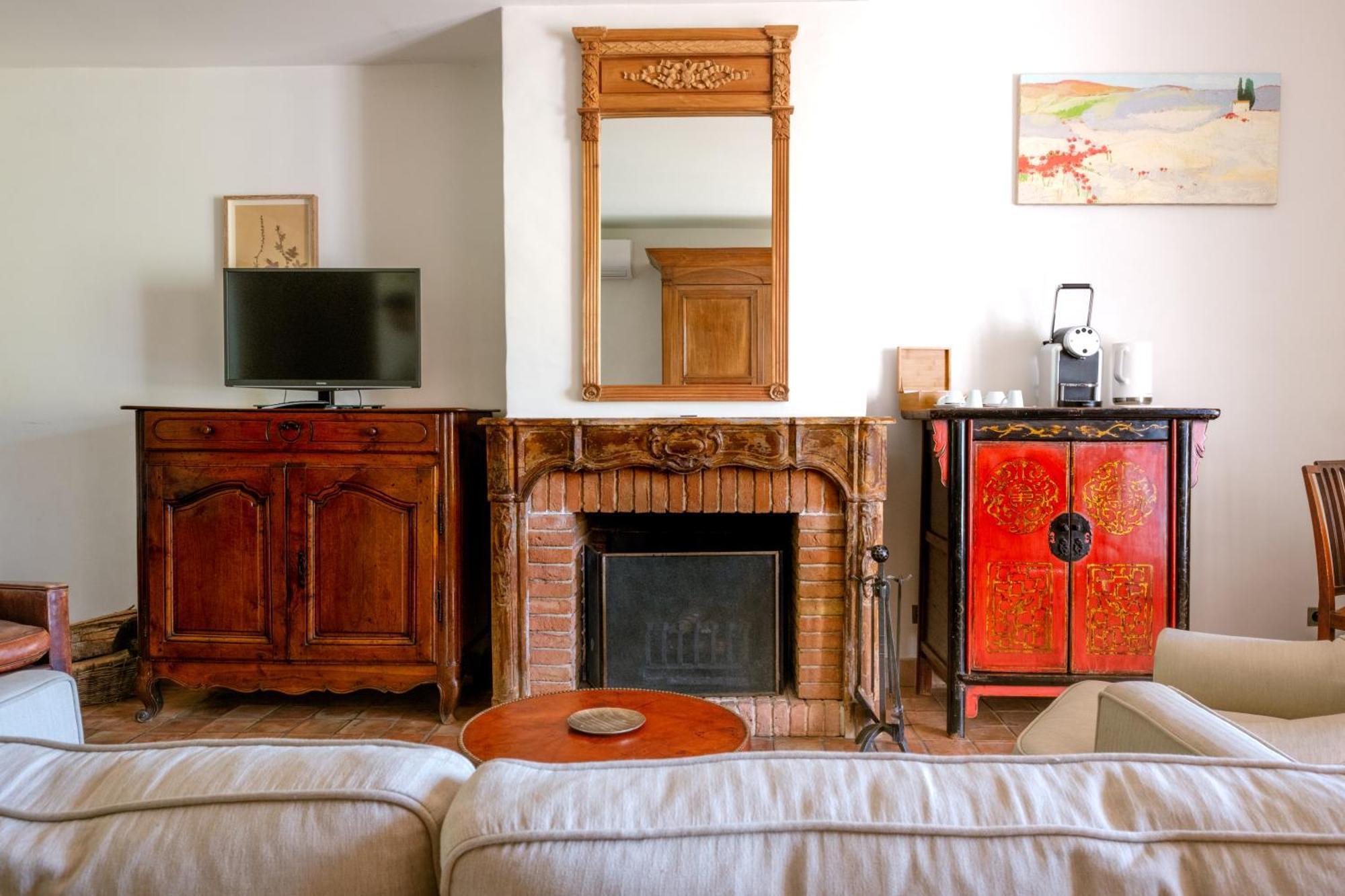 Suite Signature