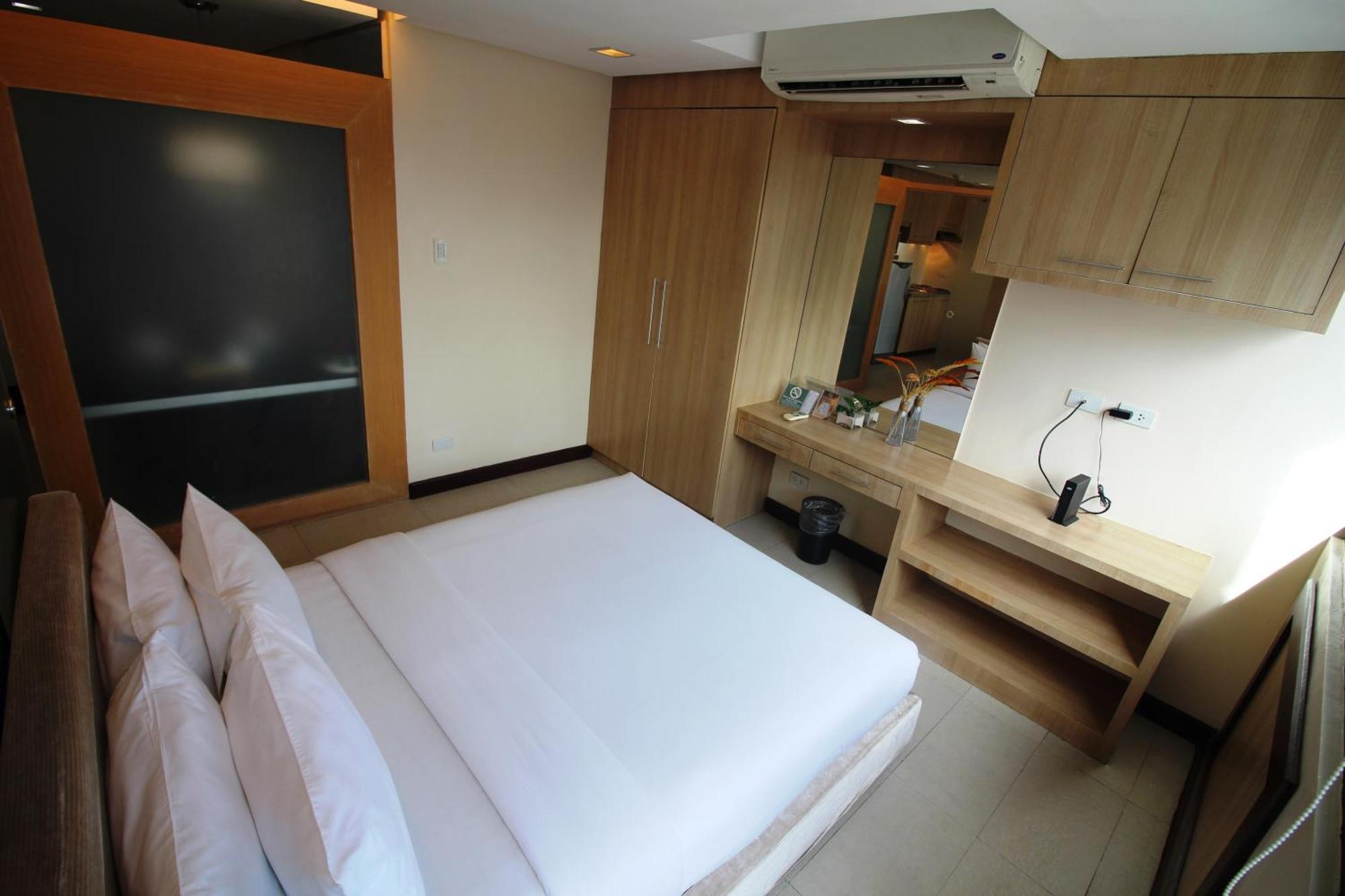One-Bedroom Suite