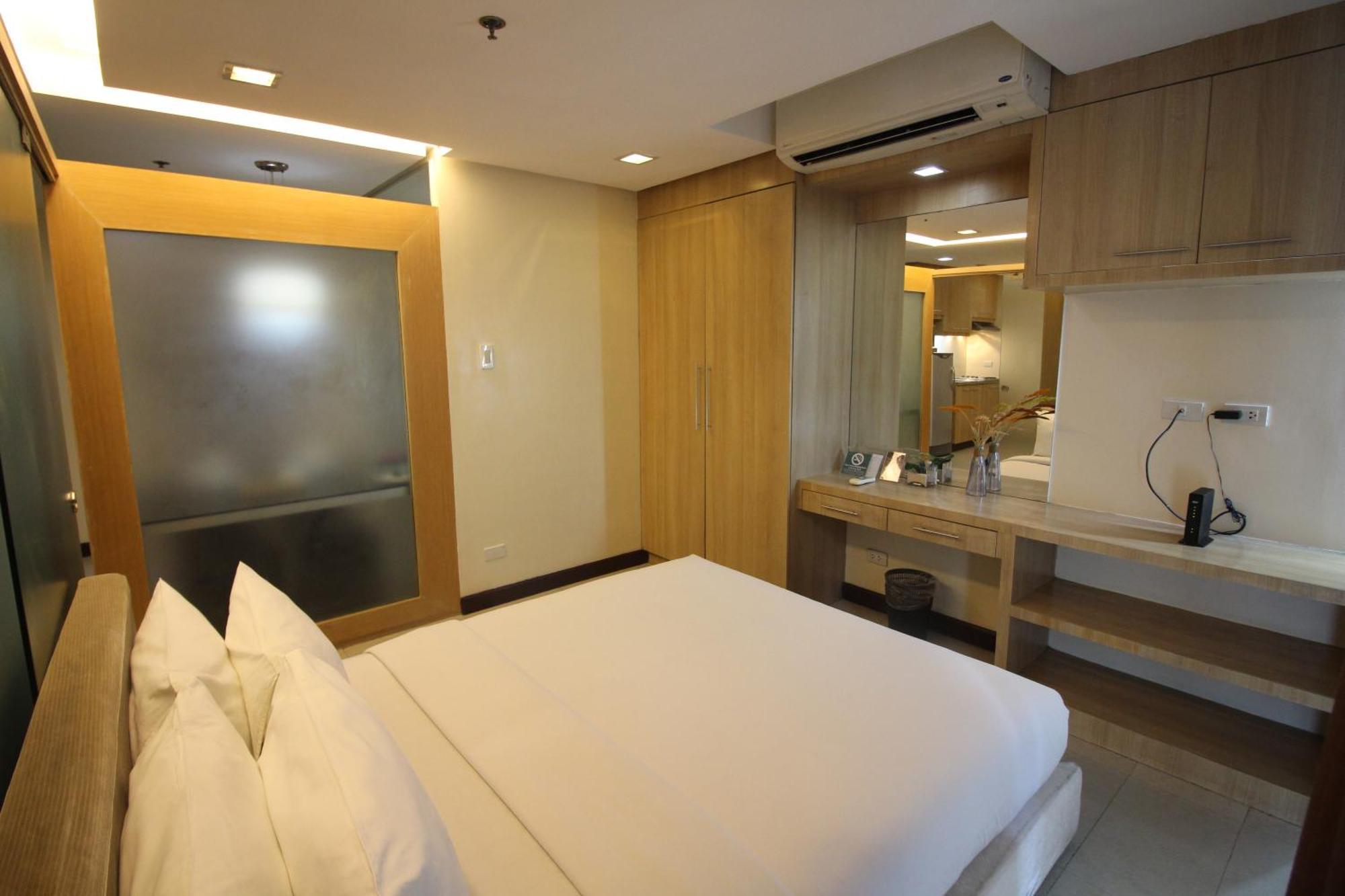 One-Bedroom Suite