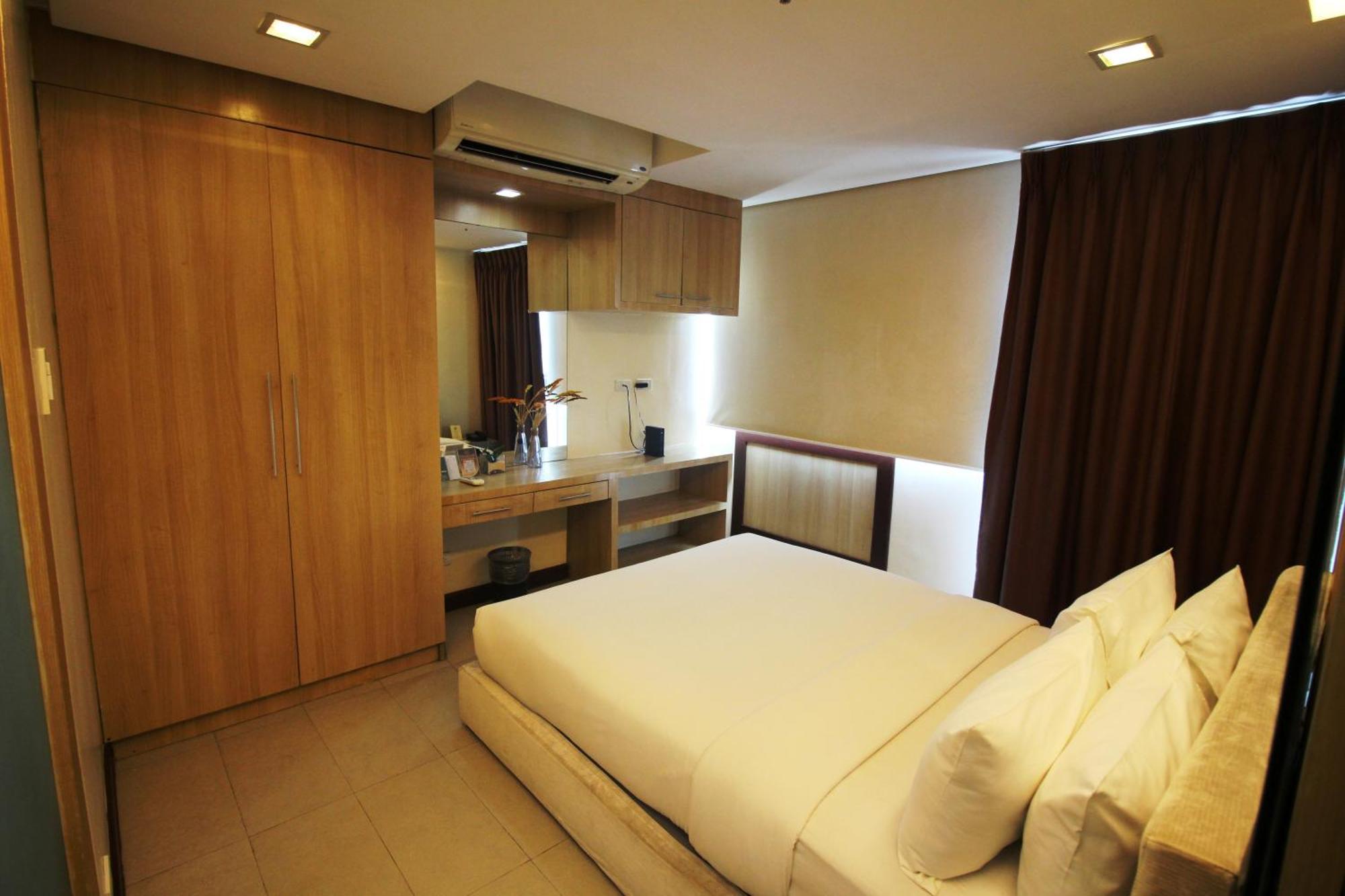 One-Bedroom Suite