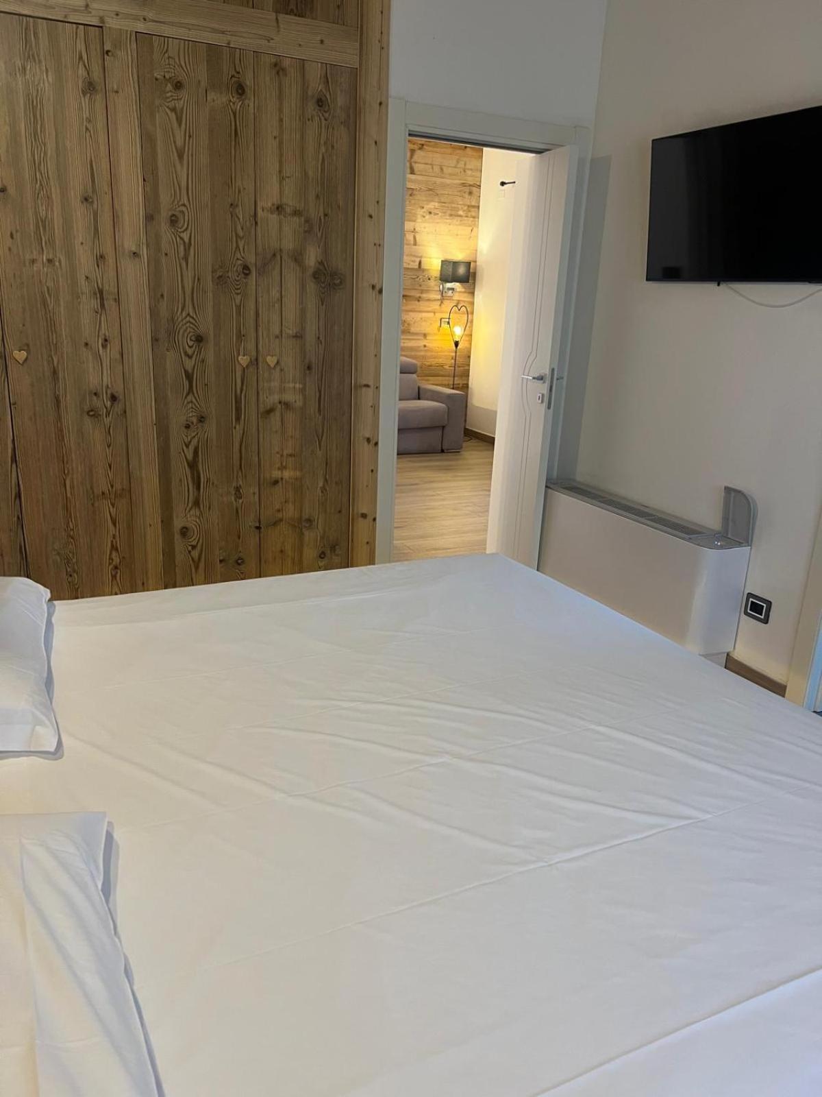 Queen Suite Spa Bath