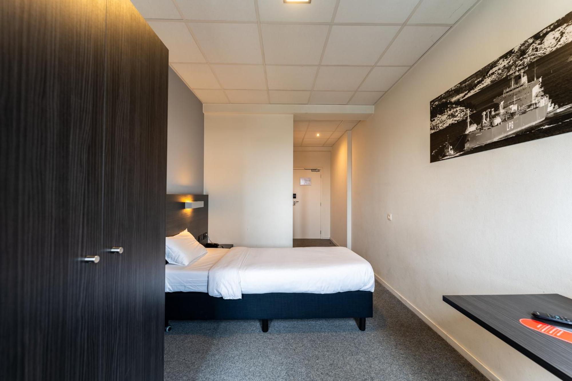 Standard Single Room,1693290862:JPEG