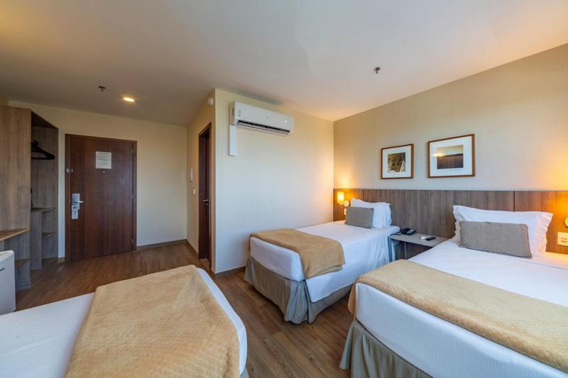 Standard Triple 3 Single Beds,1693301033:JPEG