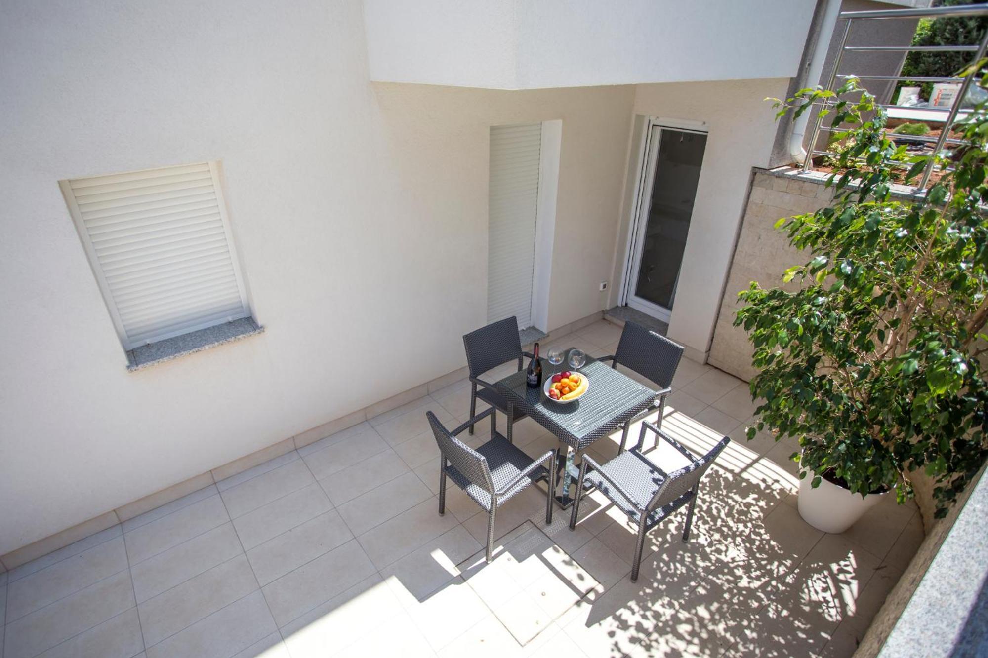 Apartment Ground Floor