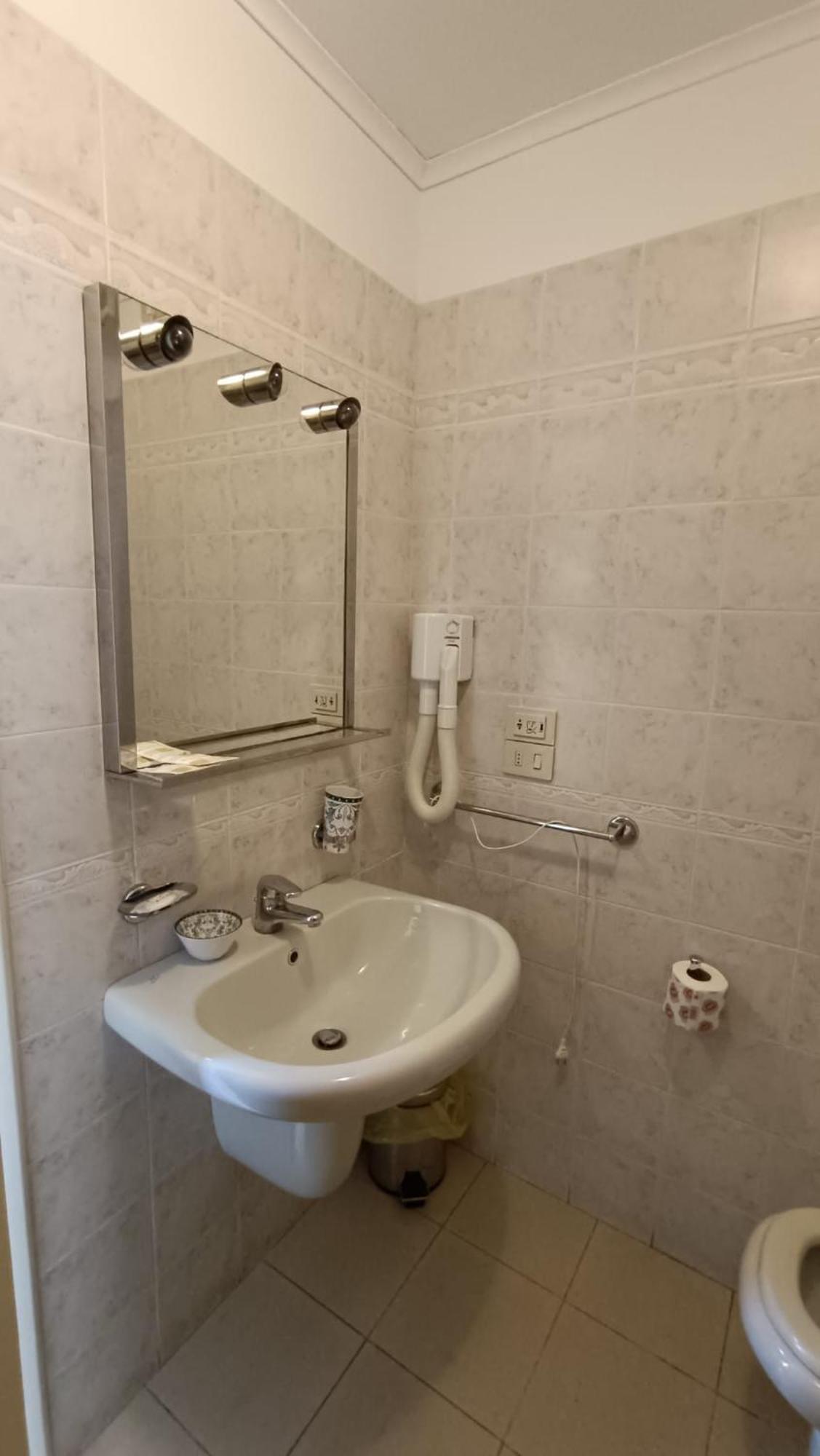 Standard Double or Twin Room,1693450792:JPEG