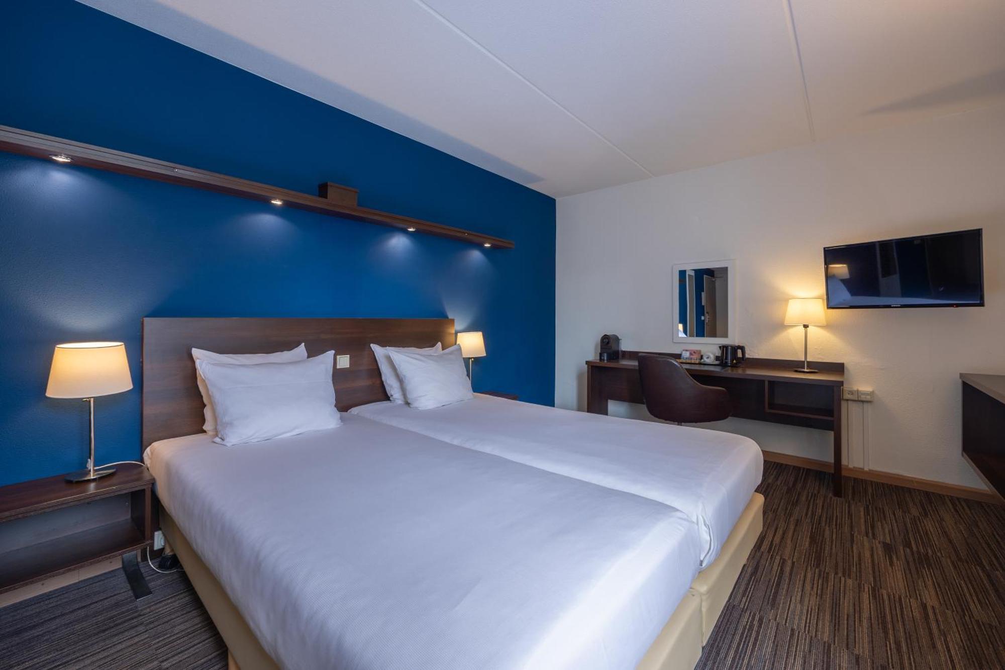 Standard Twin Room,1694530159:JPEG