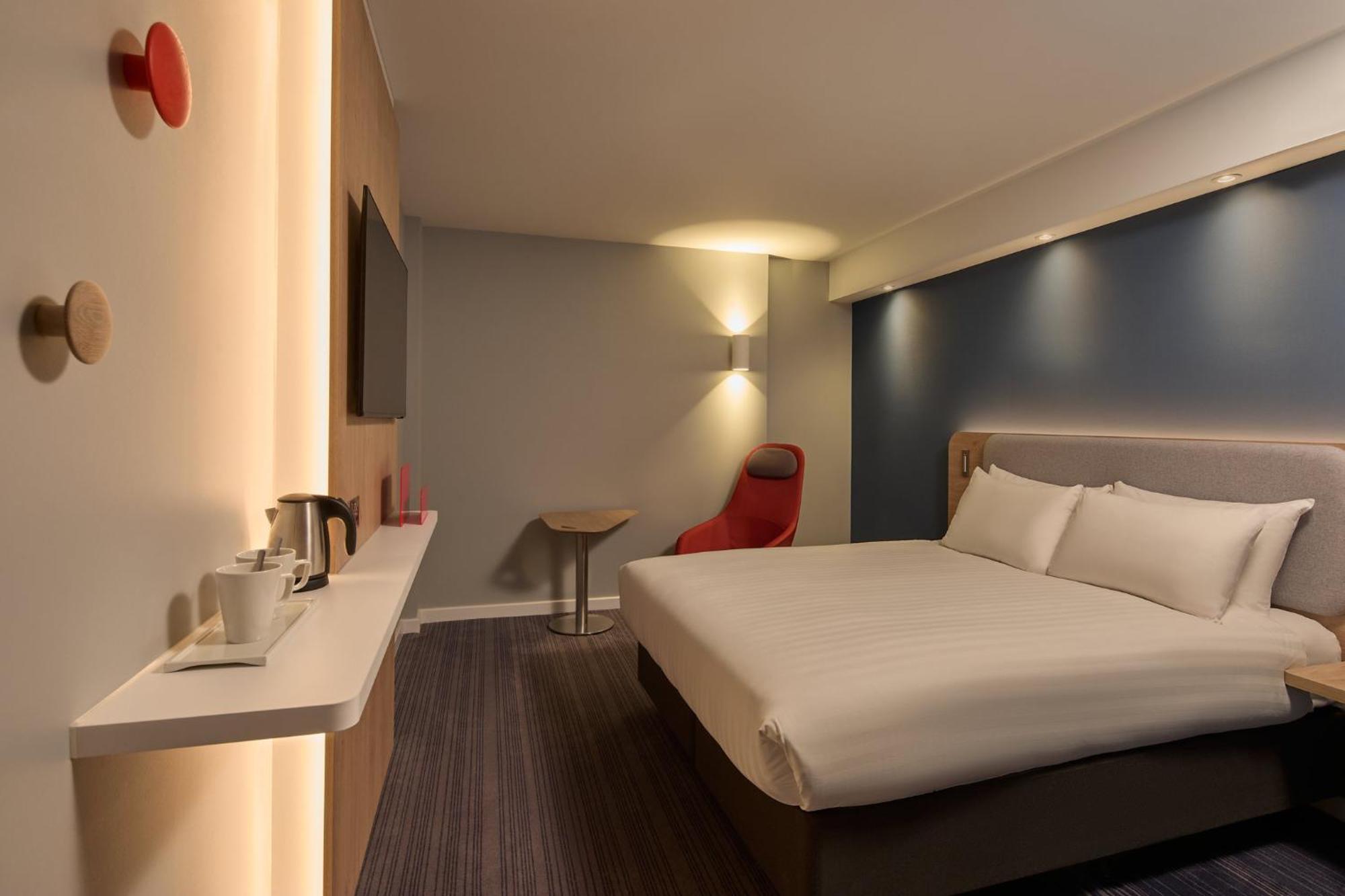 Standard Double Room Windowless Hot