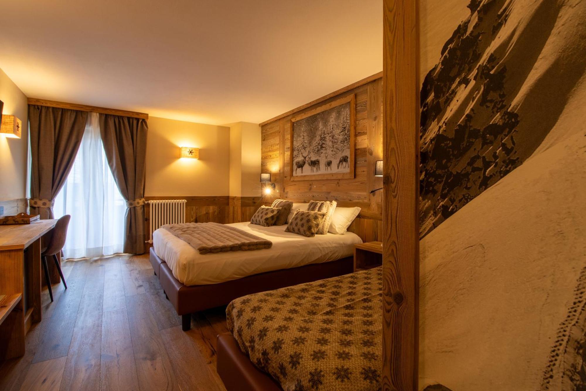 Deluxe Triple Room