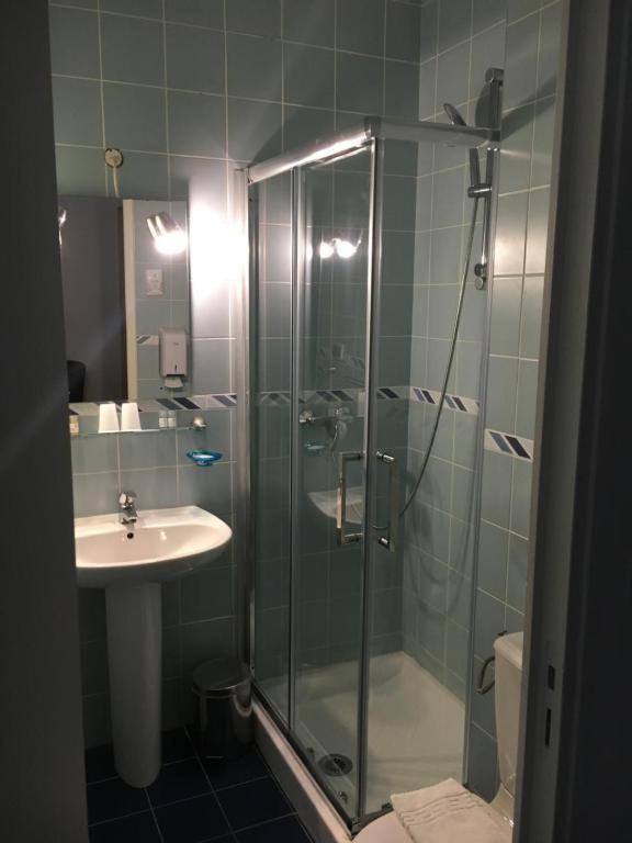 Small Double Room,1541764957:JPEG