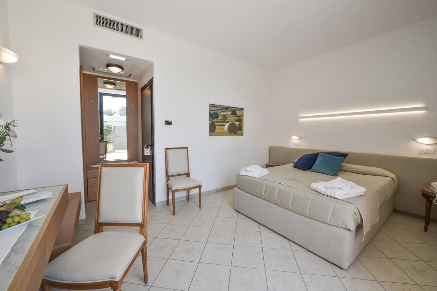 Superior Double or Twin Room Garden View
