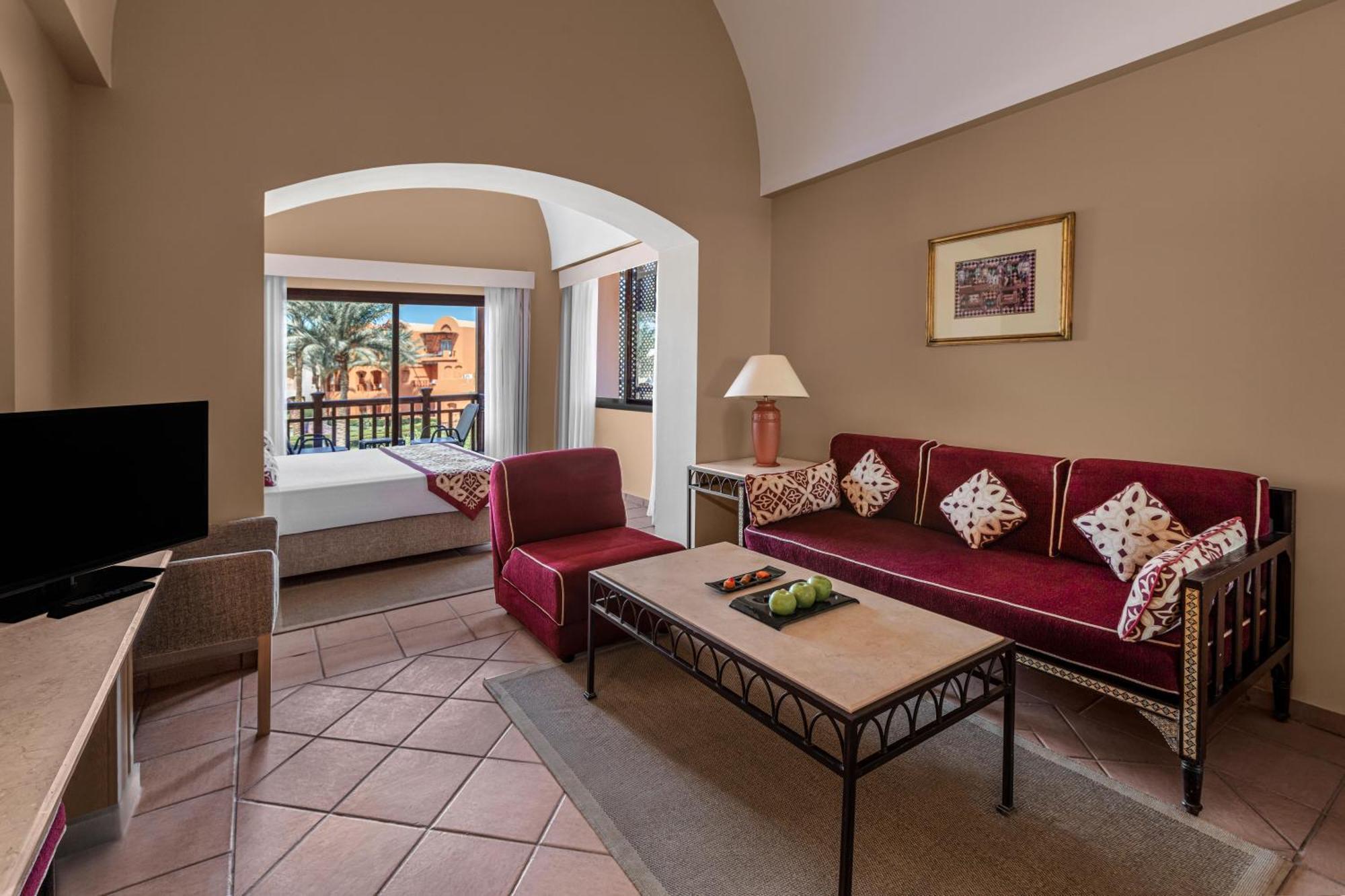 Family Deluxe Twin beds Garden View