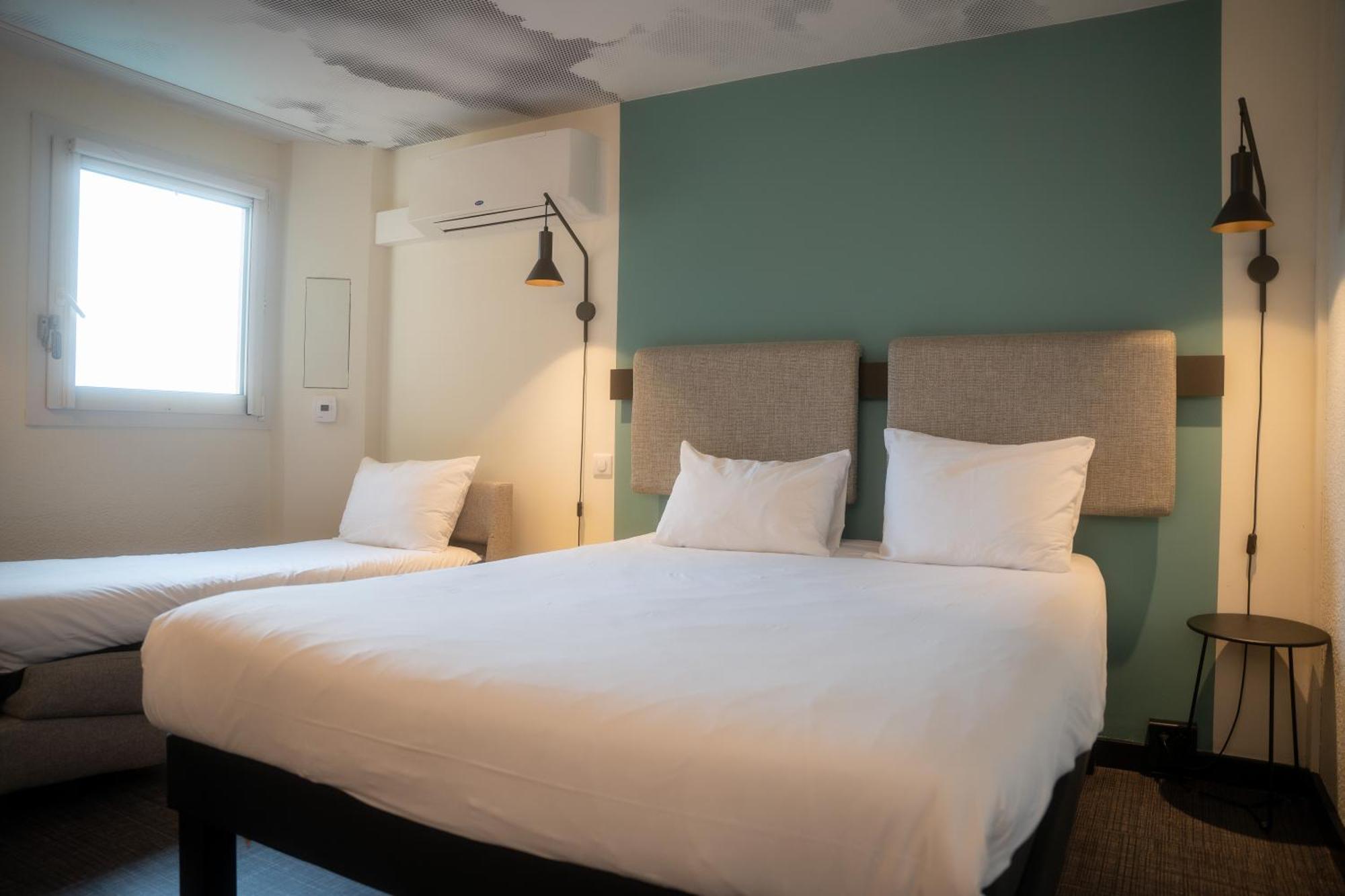 Standard Room One Double Bed One Single Bed,1694547611:JPEG
