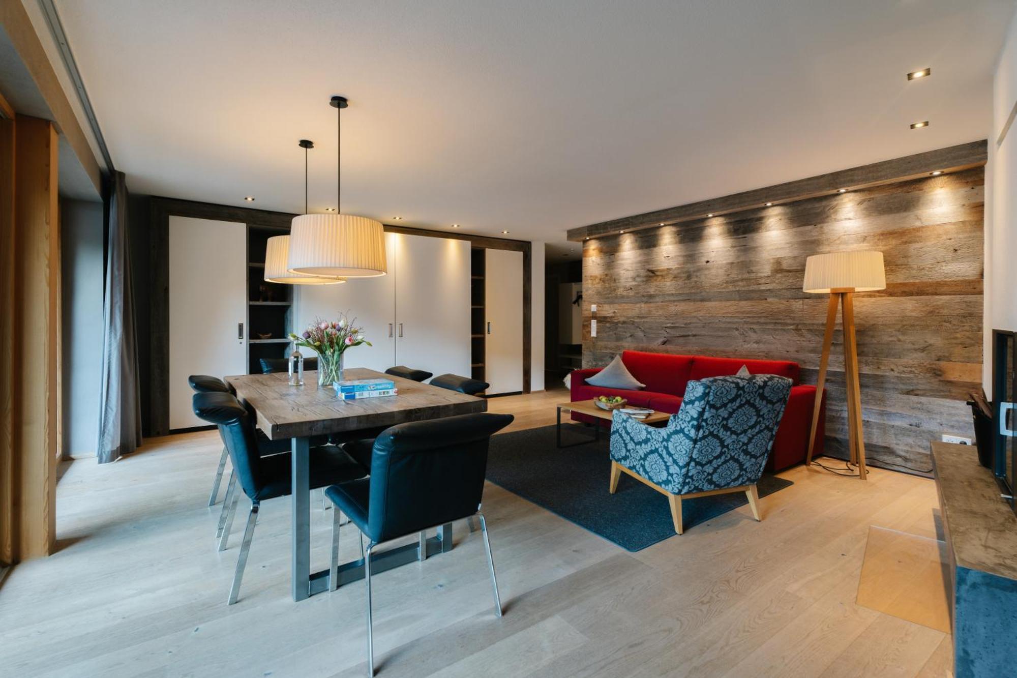 Superior Chalet