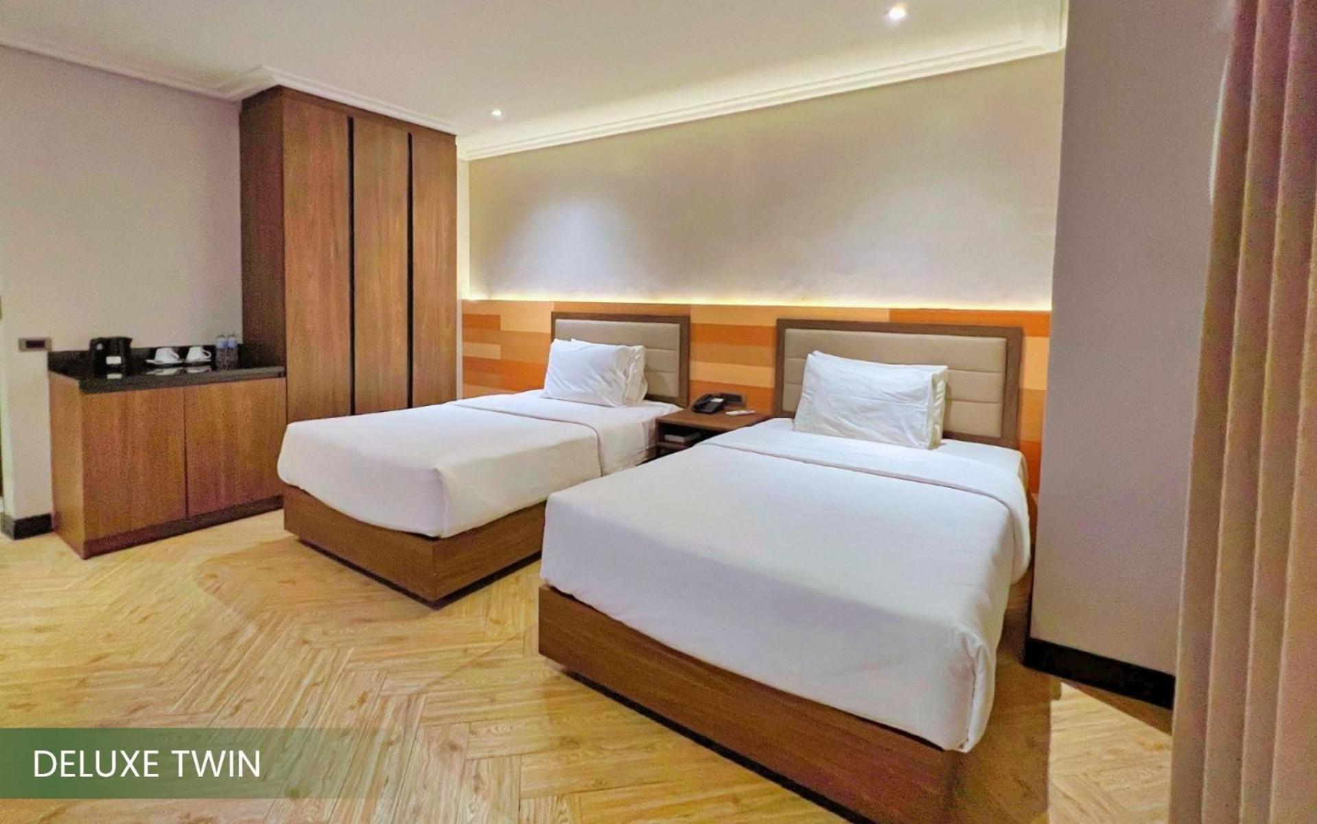 Deluxe Twin Room
