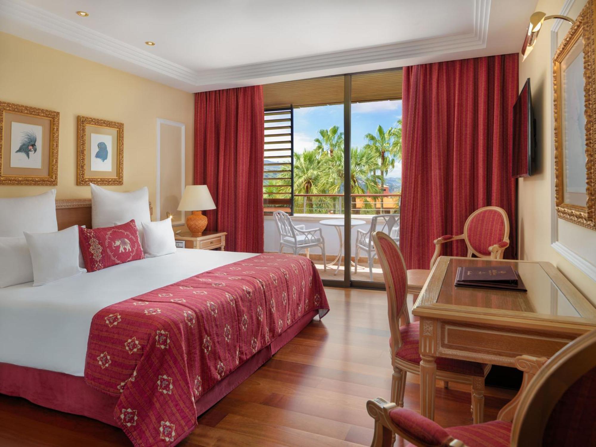 Deluxe Double or Twin Room Spa View