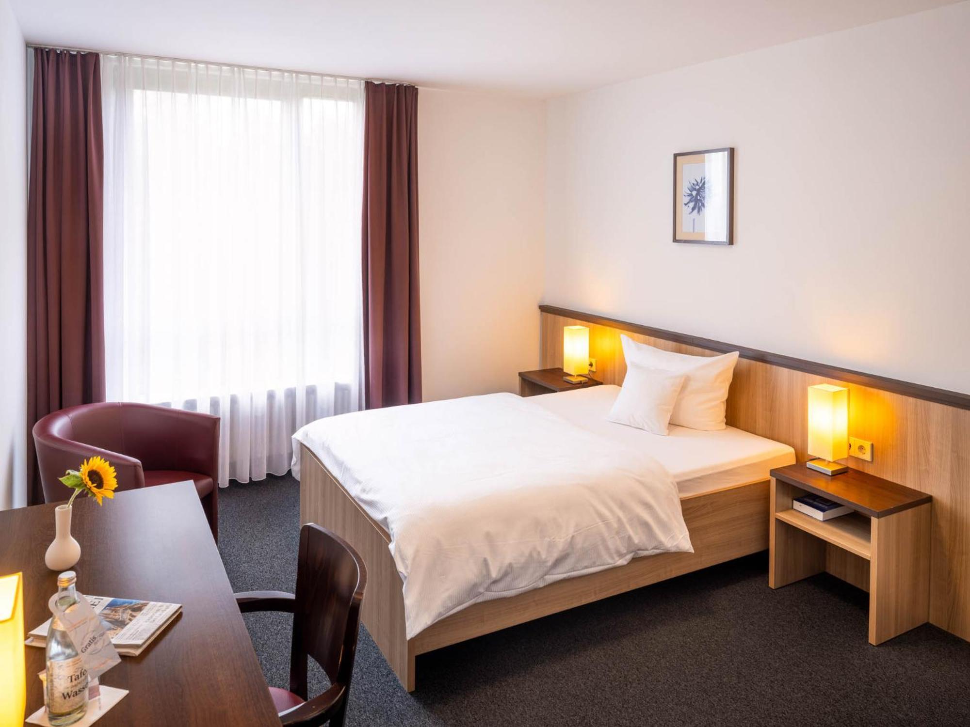 Single Room,1695319231:JPEG