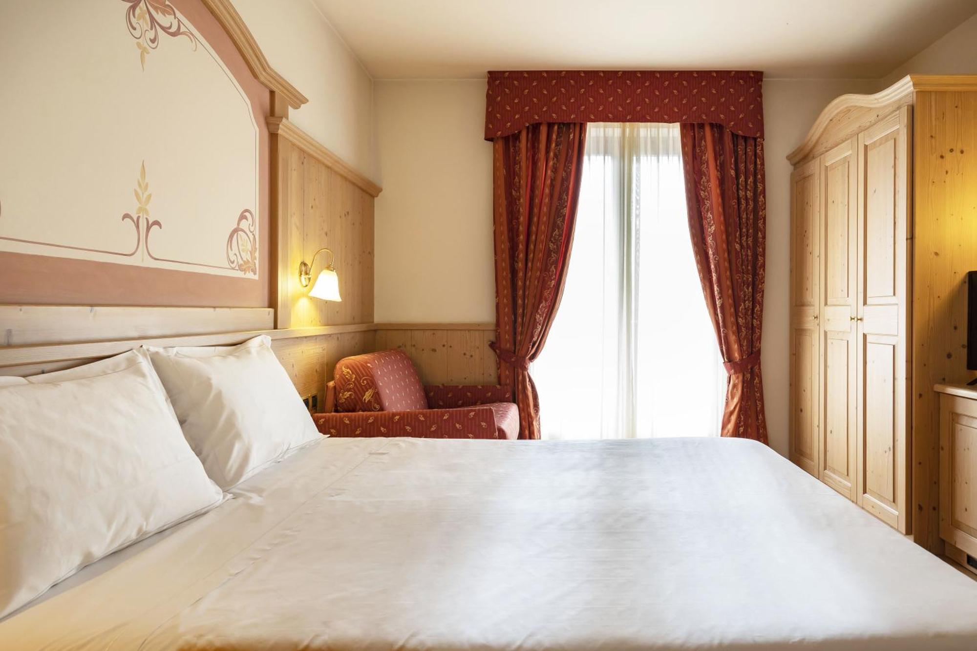 Superior Double or Twin Room,1695323409:JPEG