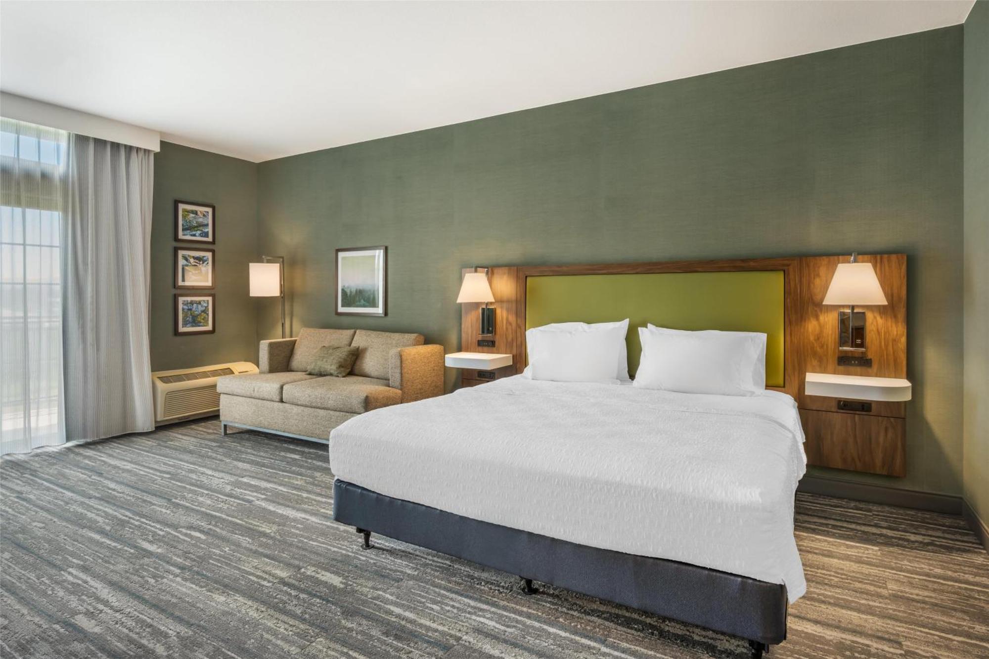 King Bed Studio,1695325776:JPEG