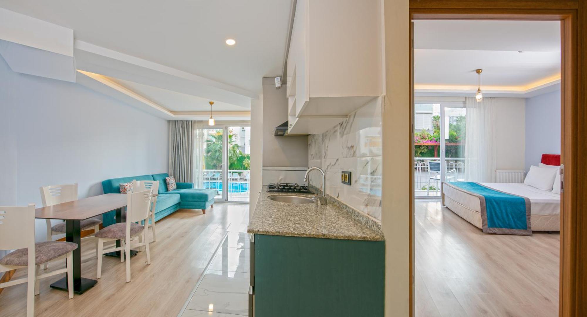 Deluxe Suite
