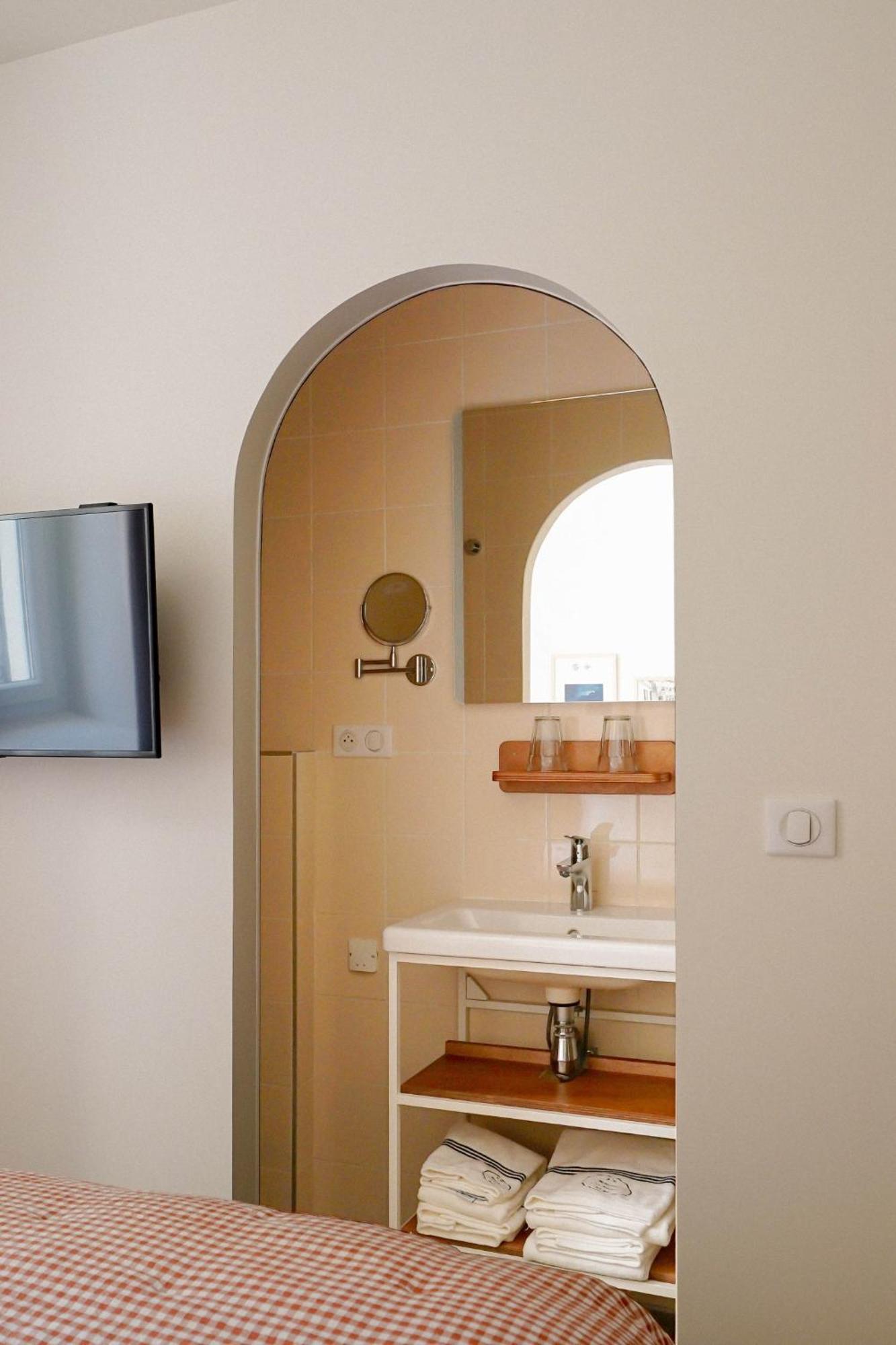 Single Room,1697783503:JPEG