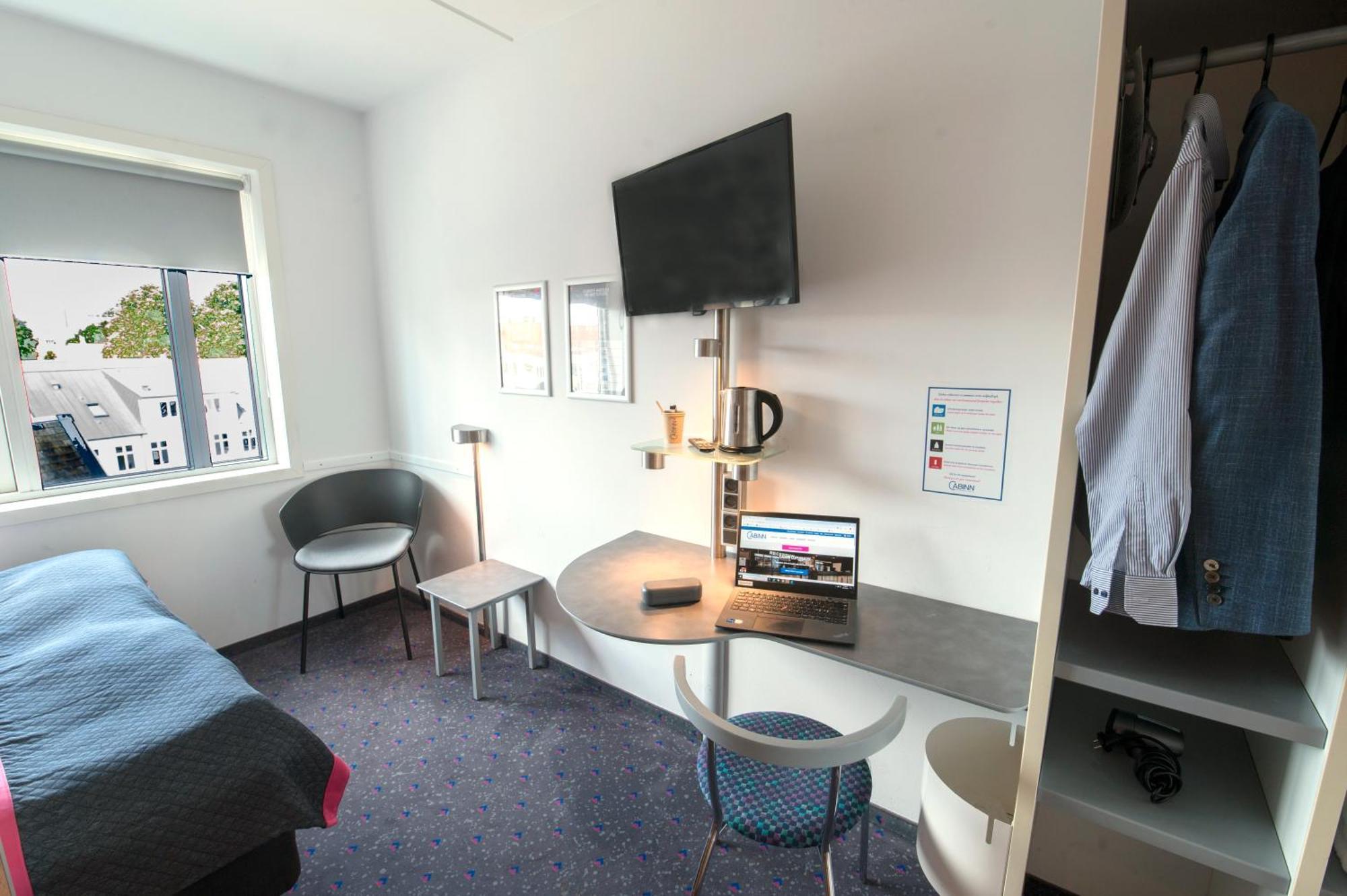 Captain Room