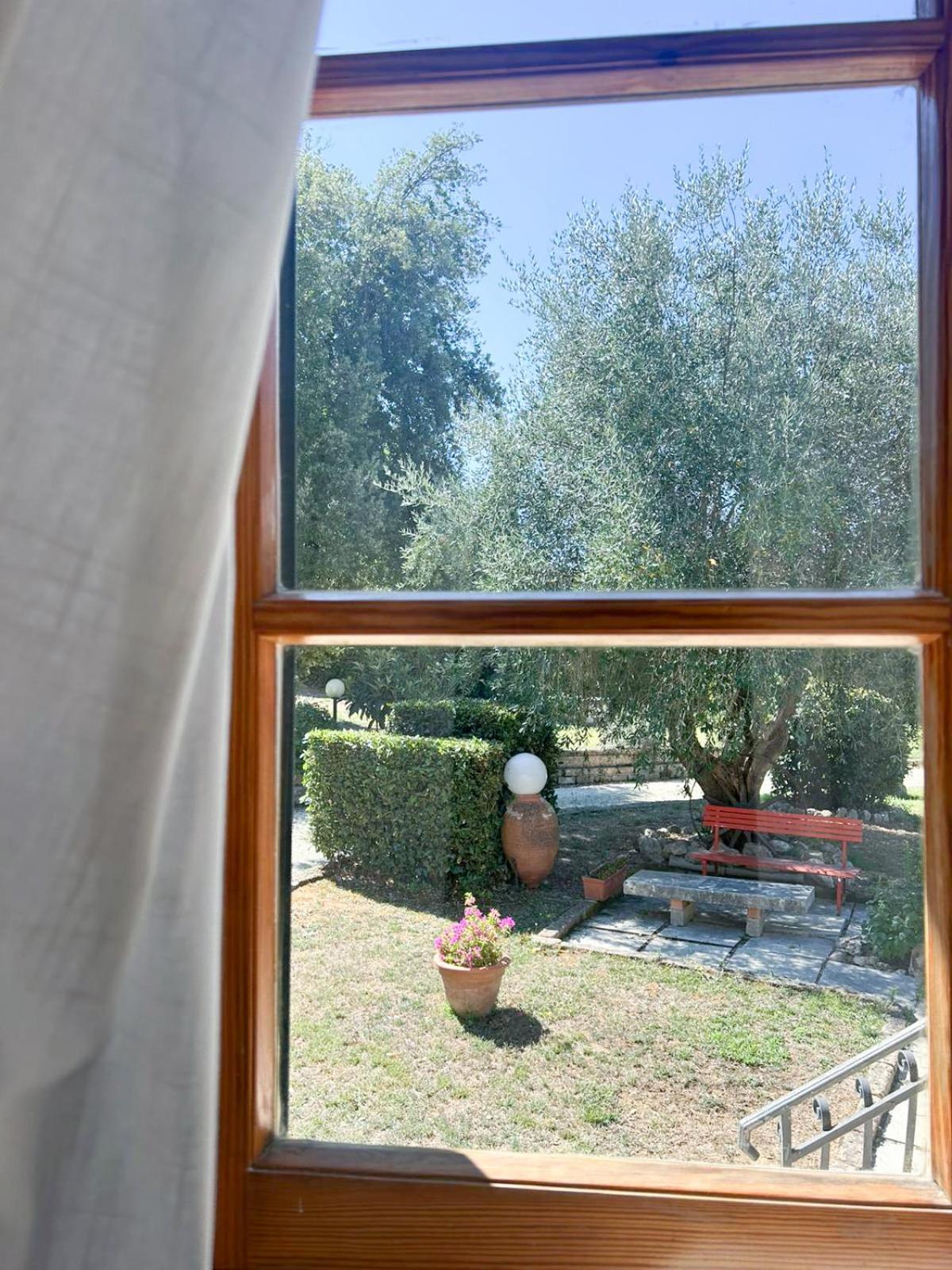 Triple Room,1742780744:JPEG