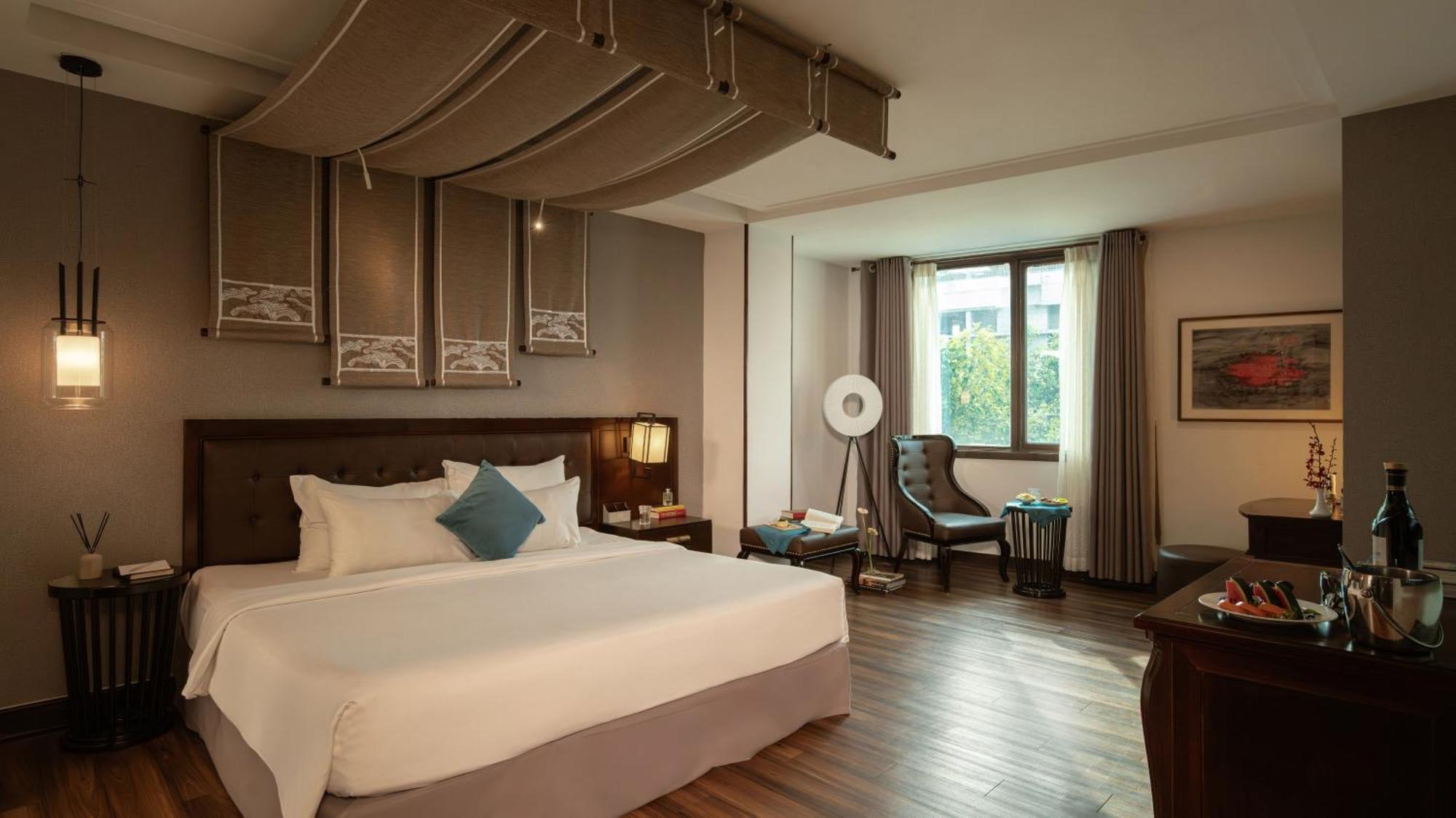 Odys Premium Double Daily Minibar & 1 time Afternoon Tea