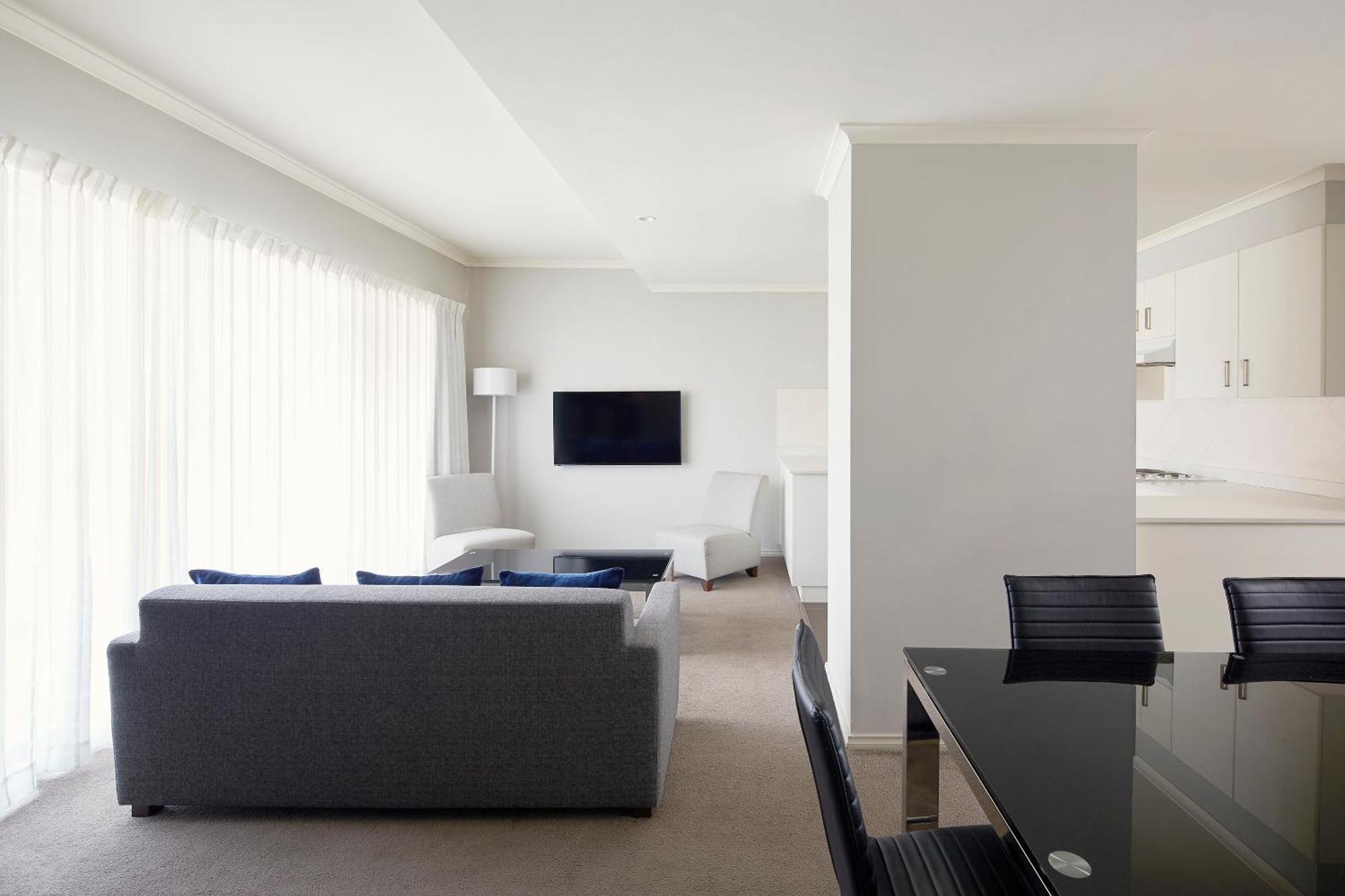 Four-Bedroom Deluxe Apartment