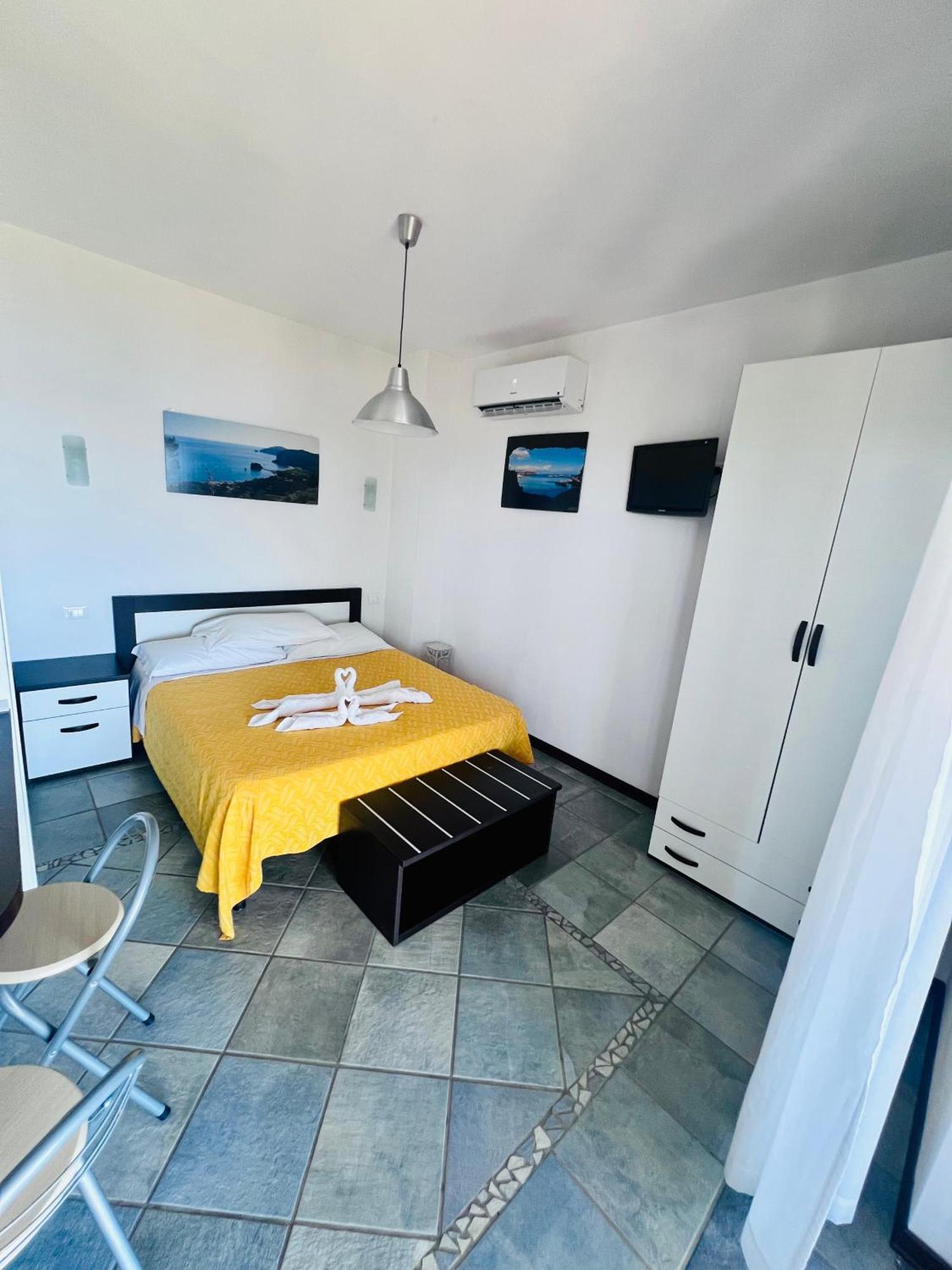 Studio Apartment Sea View