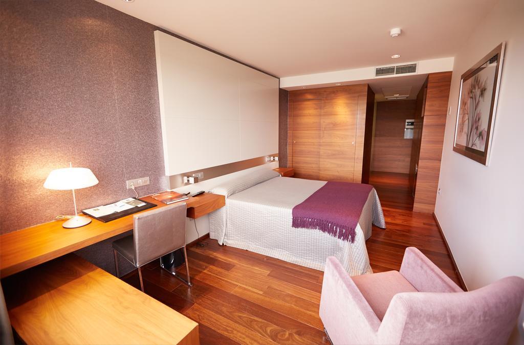 Double Room,326425330:JPEG