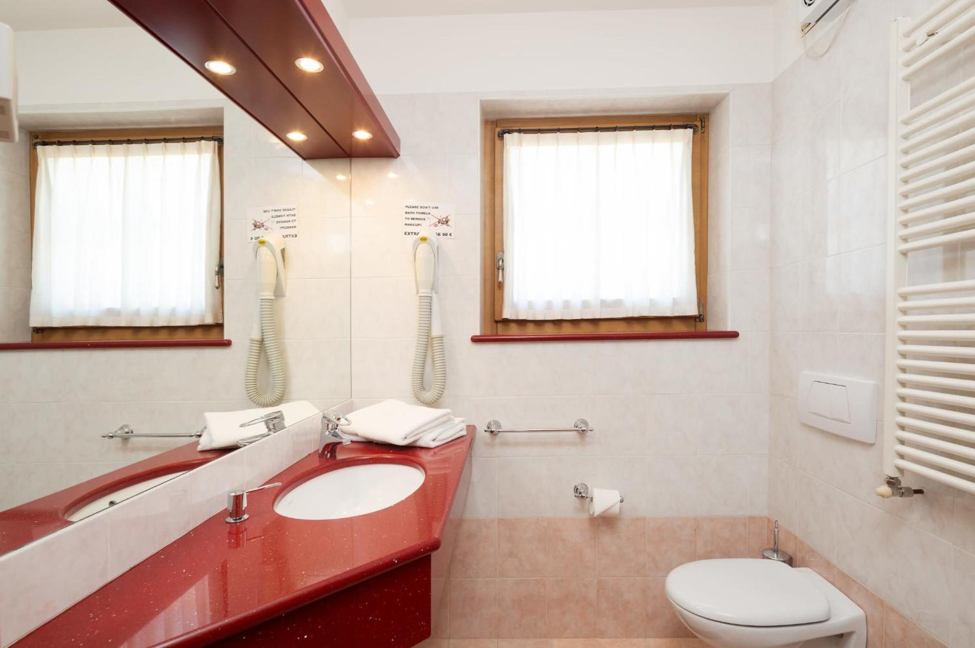 Triple Room with Balcony,1696185386:JPEG
