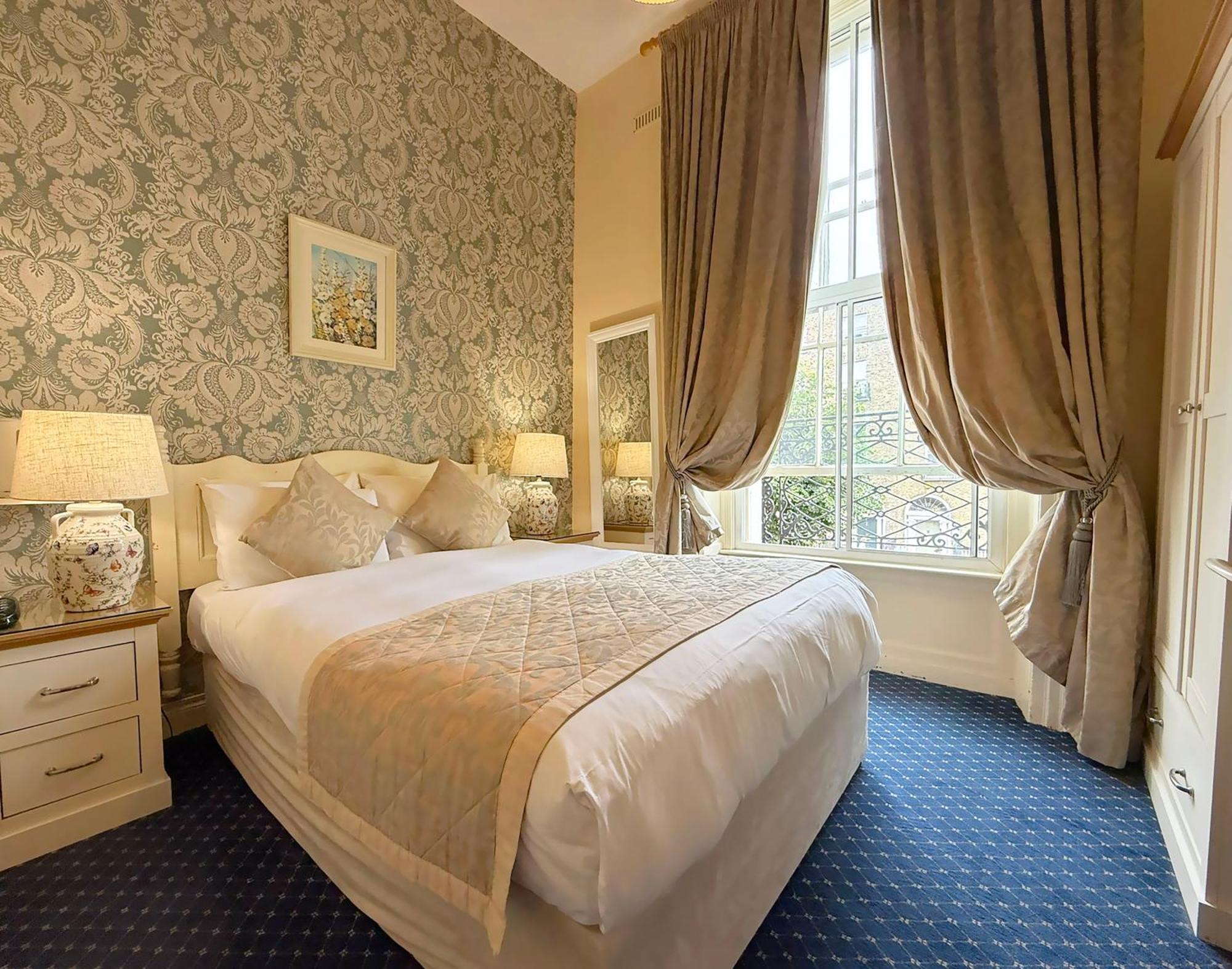 Double Room,1642311238:JPEG