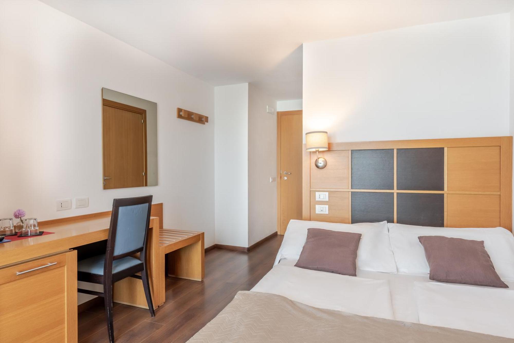 Standard Double Room,1697886218:JPEG