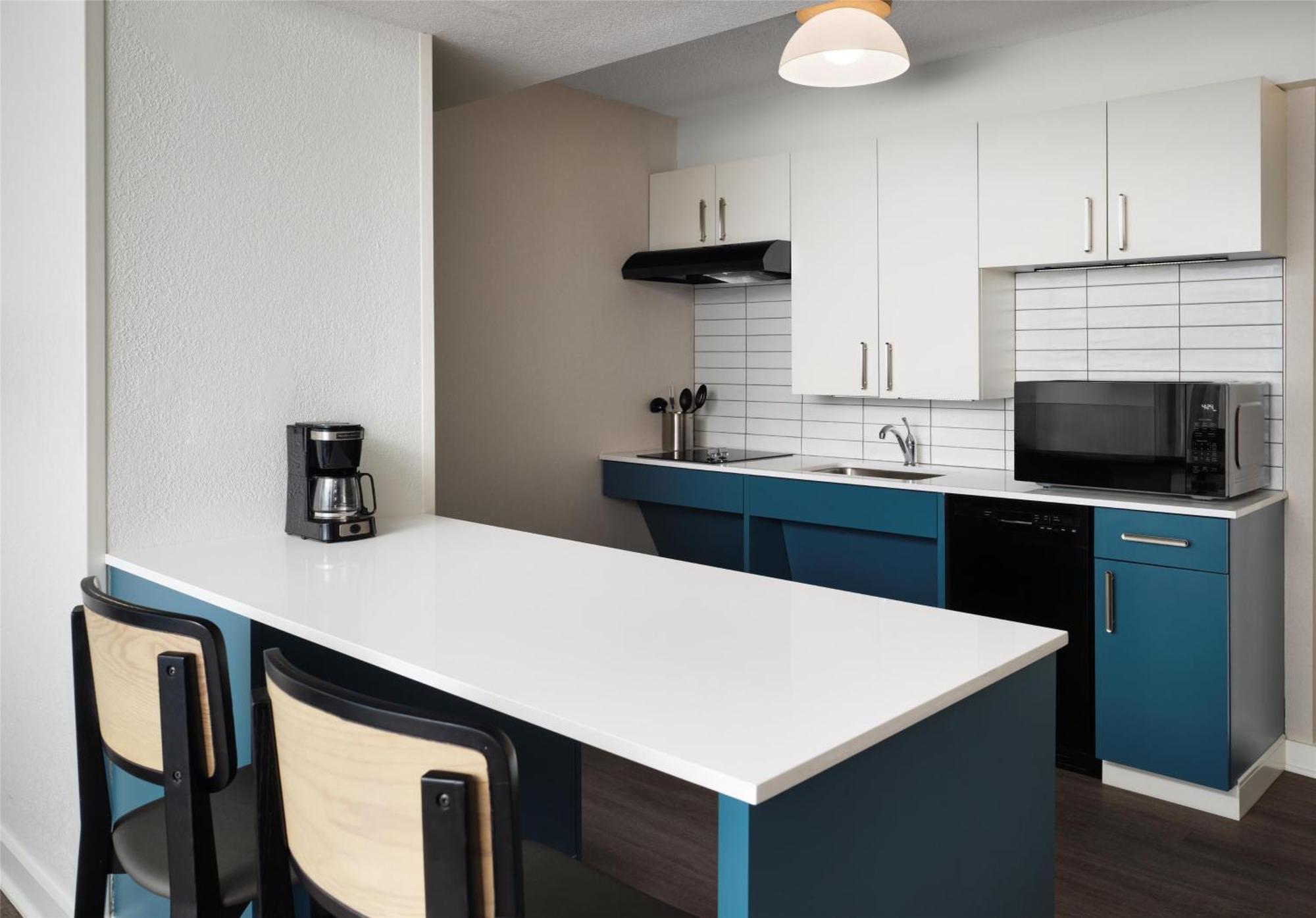 Mobility Accessible One Bedroom Suite King Tub