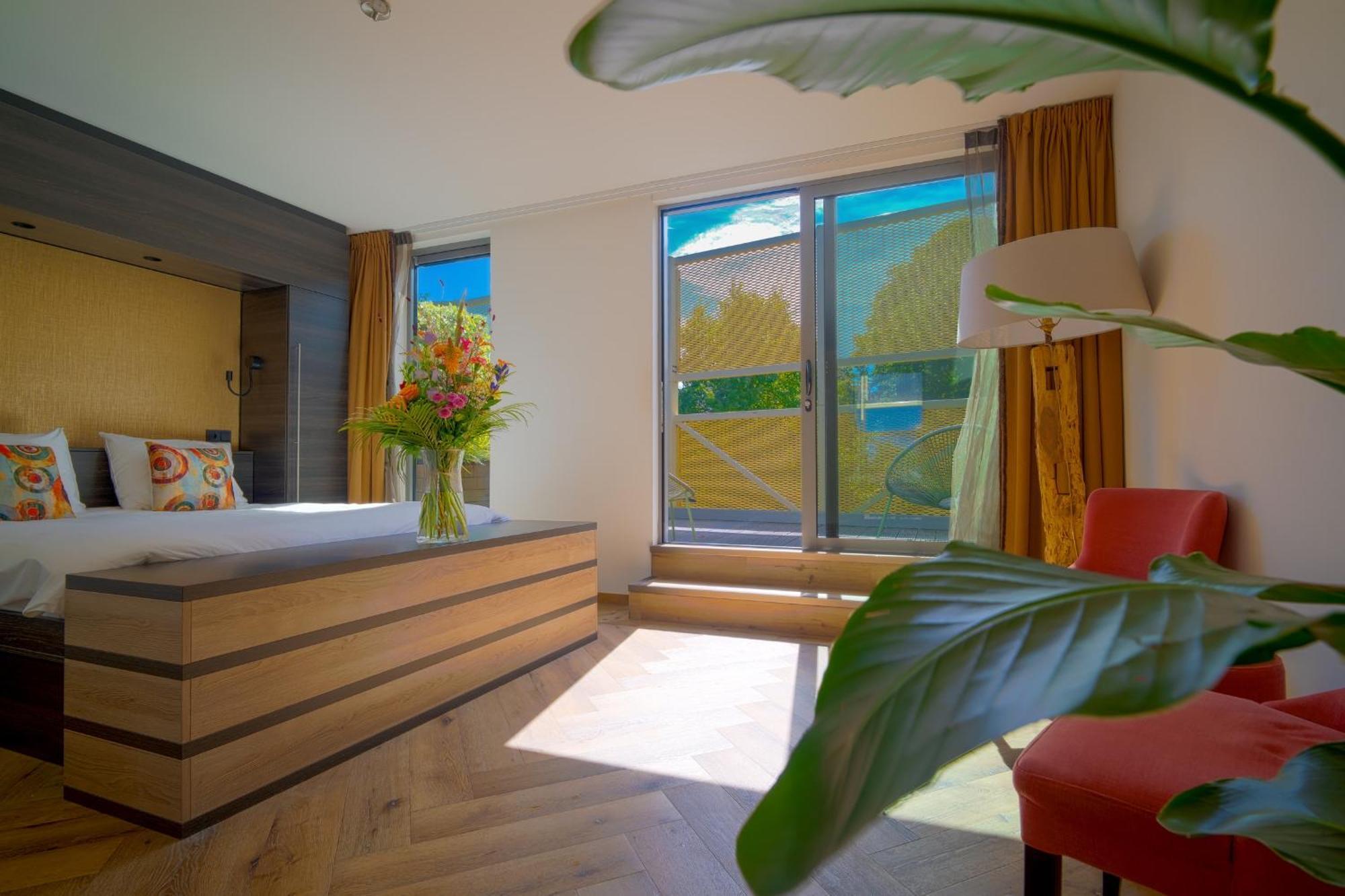 Deluxe Double Room with Balcony,1641773835:JPEG