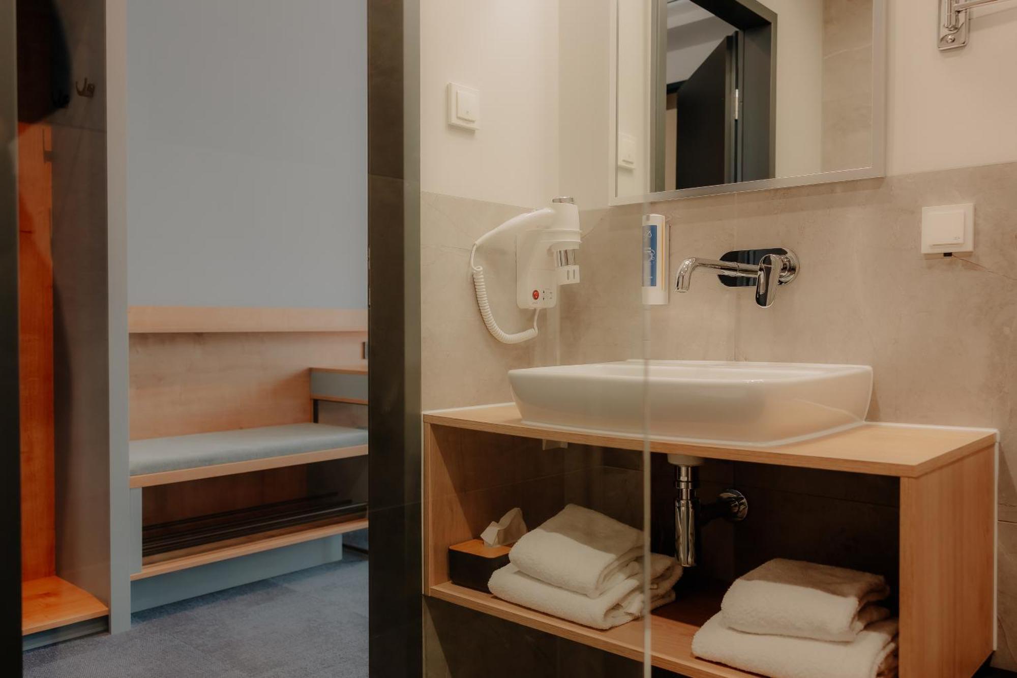 Large Double Room