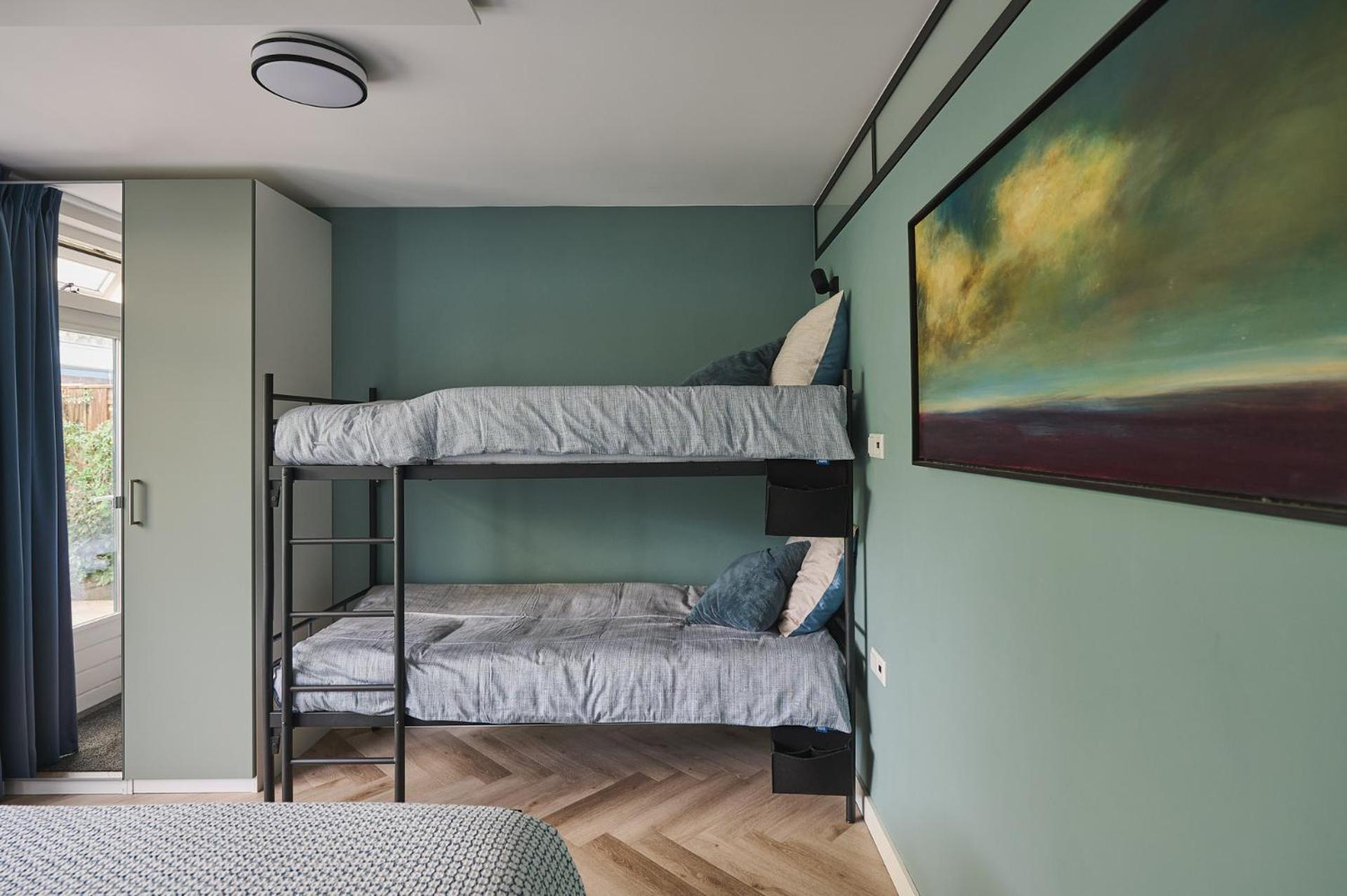 Deluxe Family Room