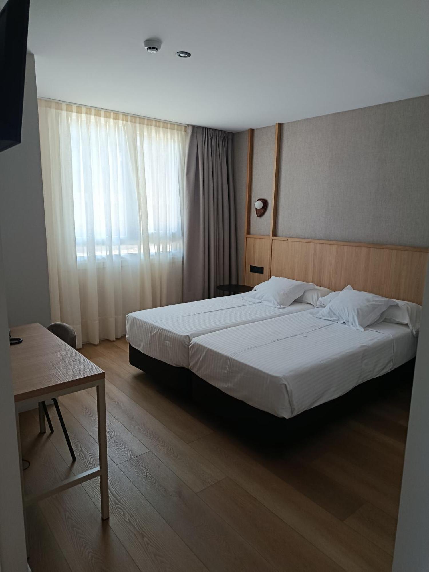 Double or Twin Room,1697985963:JPEG