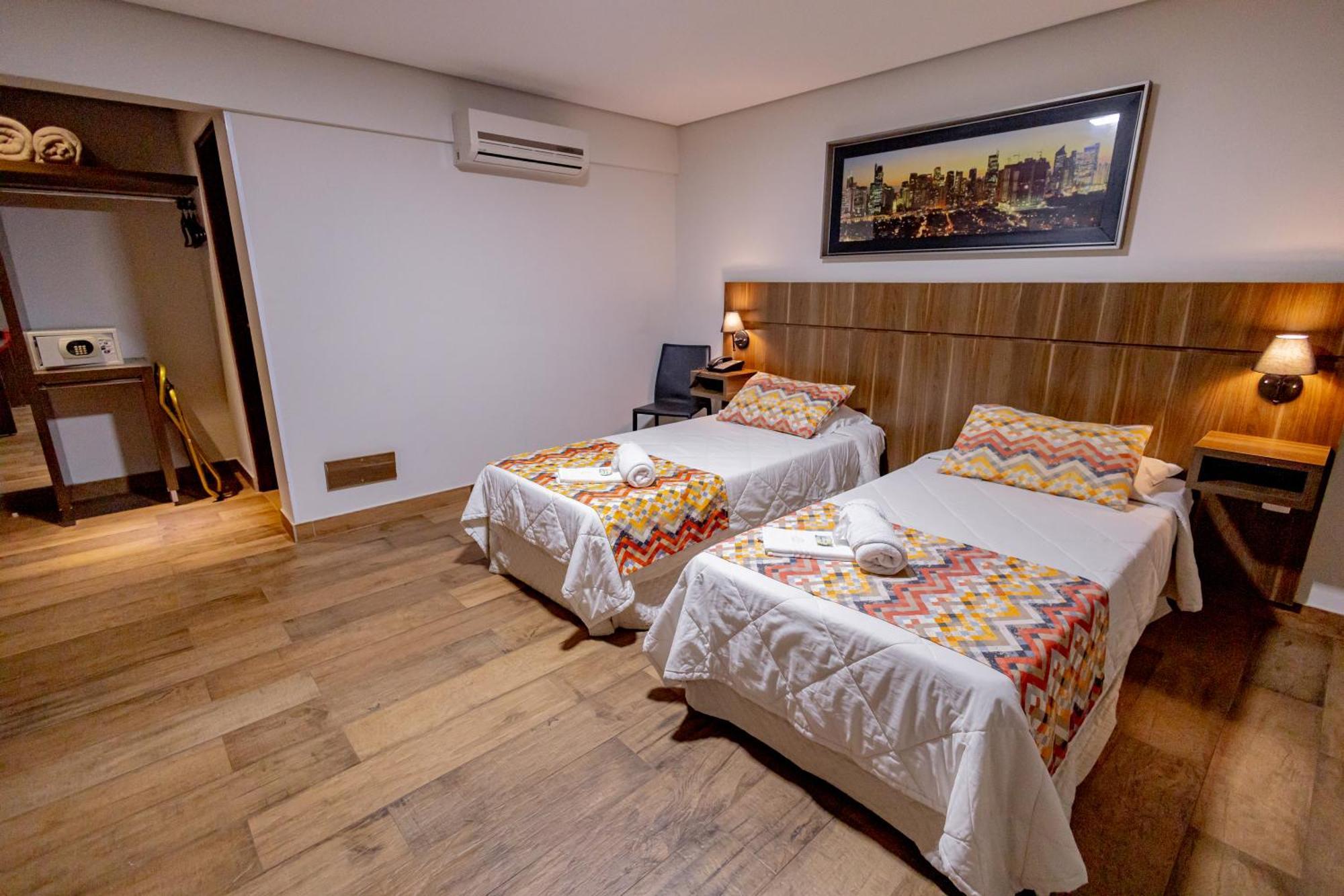 Executive Suite,1697478558:JPEG