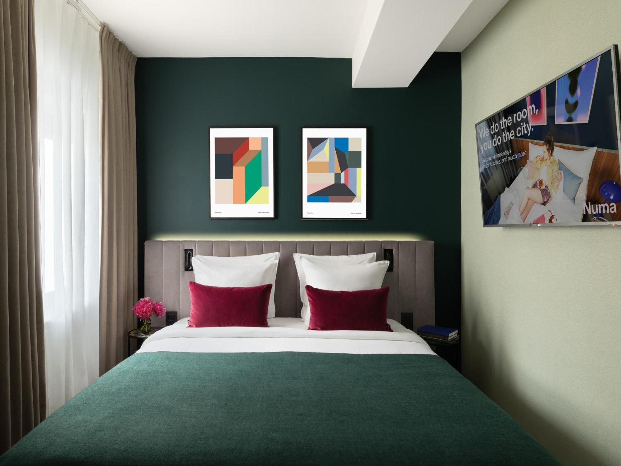 Small Room,1697778871:JPEG