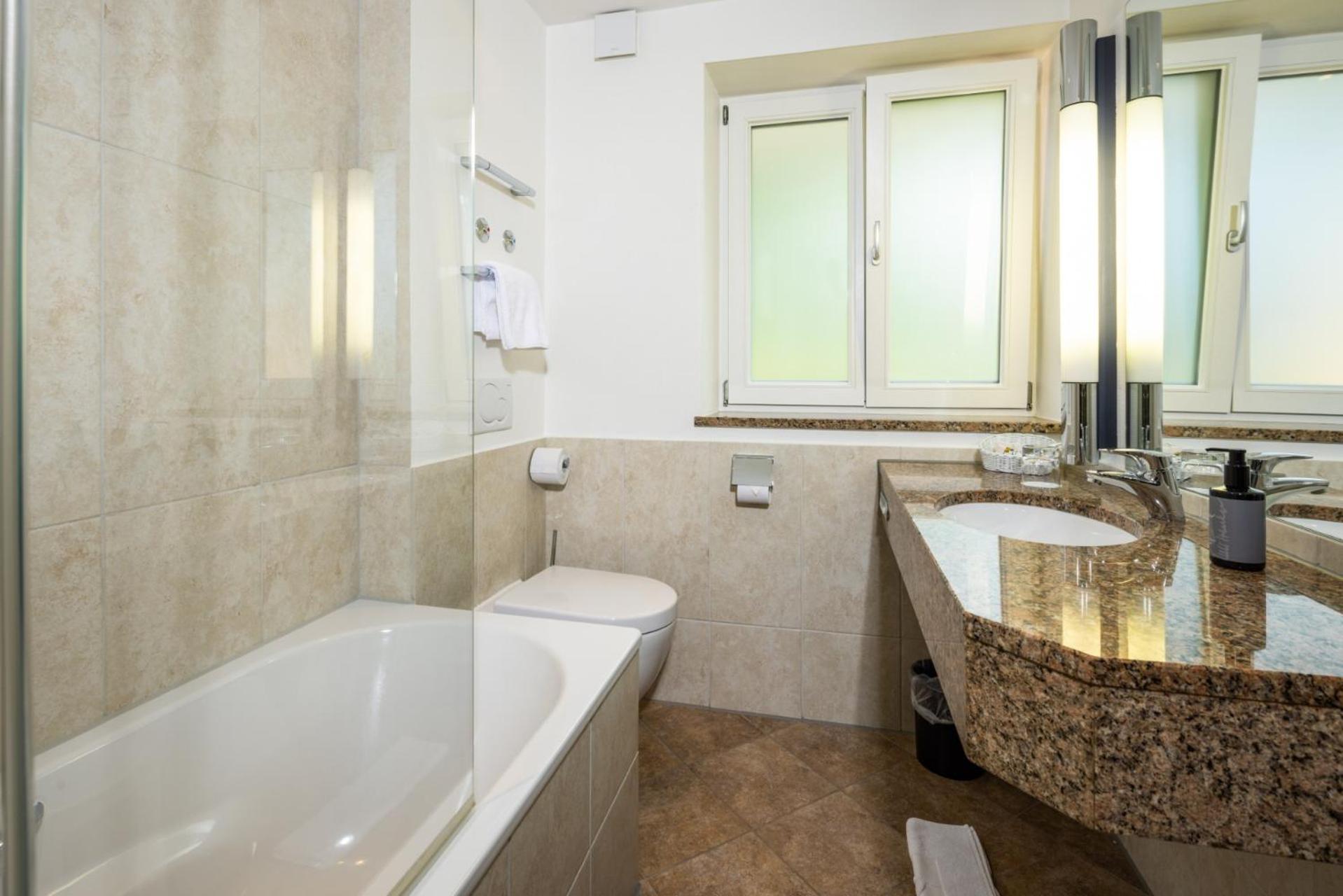 Deluxe Single Room,1697781173:JPEG