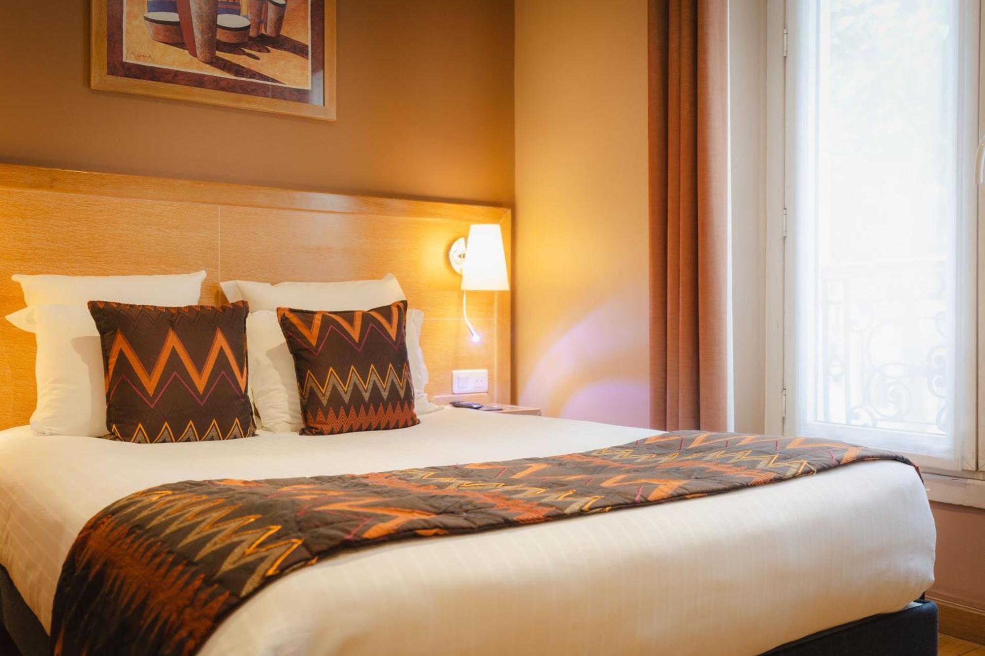 Superior Room,1697781758:JPEG