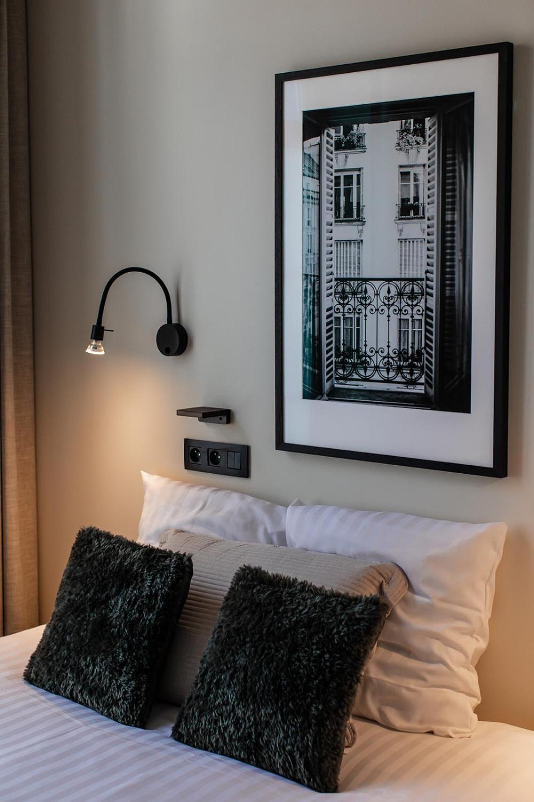 Small Double Room,1697346450:JPEG