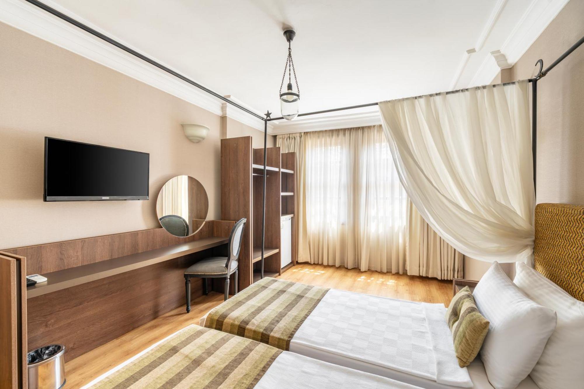 Standard Double or Twin Room,1697785821:JPEG