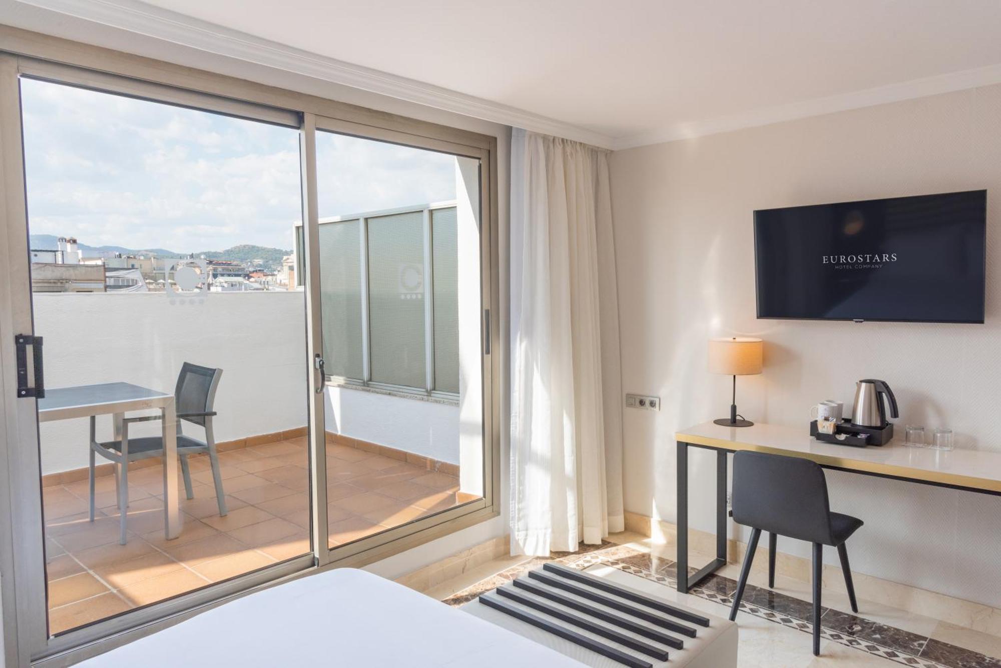 Double or Twin Room Terrace