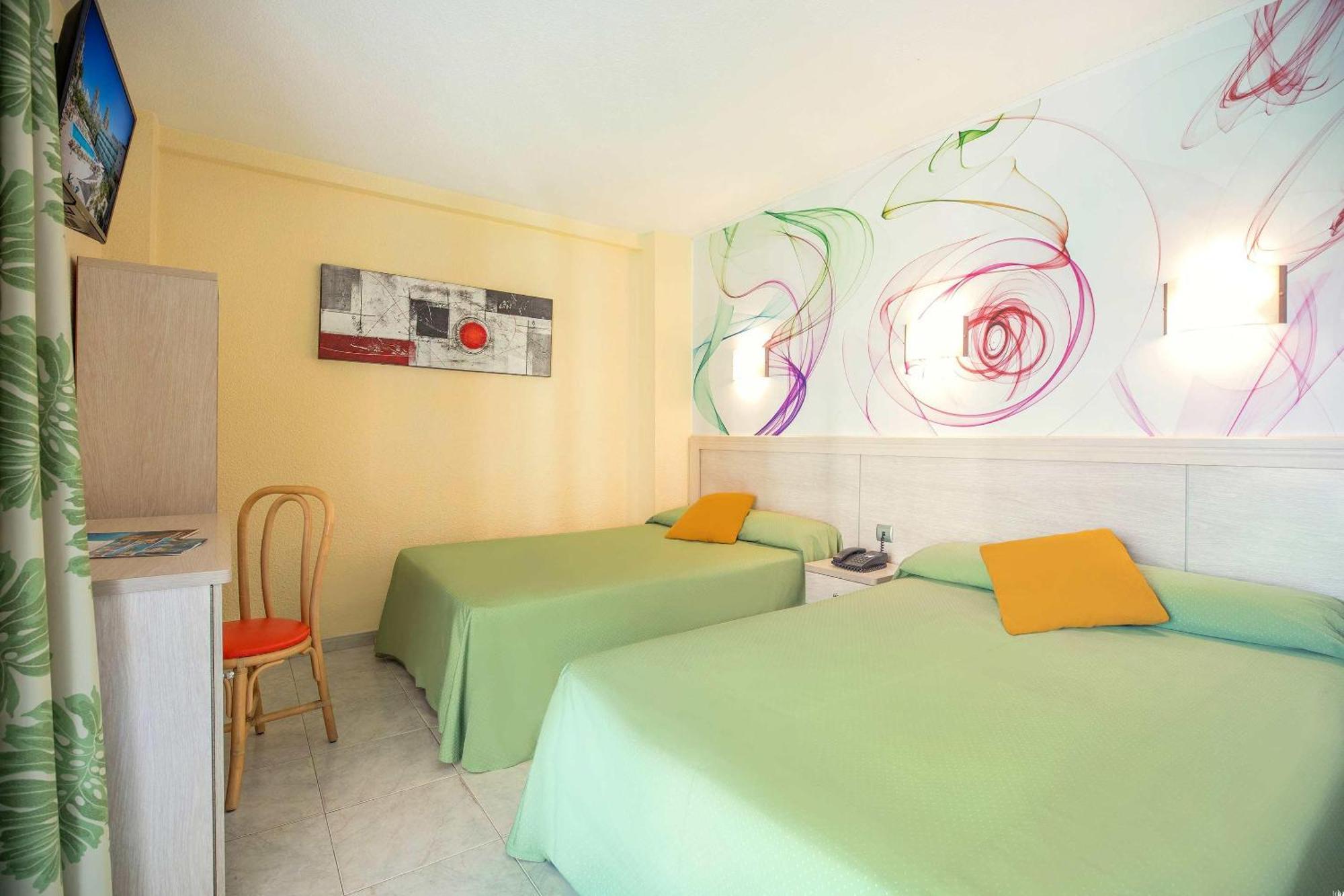 Double Room,1697790143:JPEG